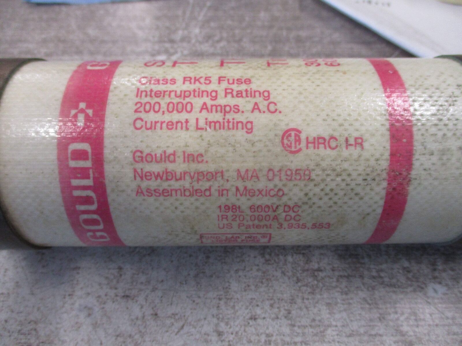 Gould Shawmut Tri-Onic Fuse TRS300R 300A 600V Used