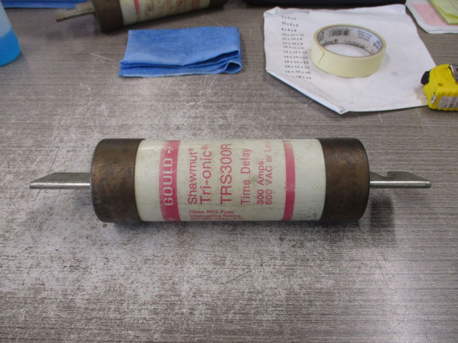 Gould Shawmut Tri-Onic Fuse TRS300R 300A 600V Used