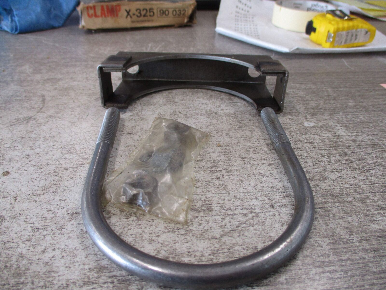 Misc. Brand Clamp X-325 90 032 New Surplus