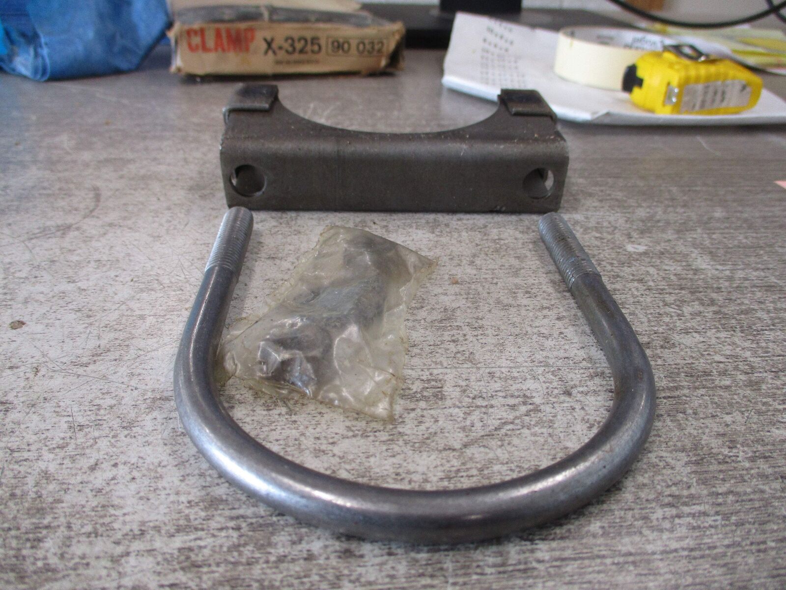 Misc. Brand Clamp X-325 90 032 New Surplus