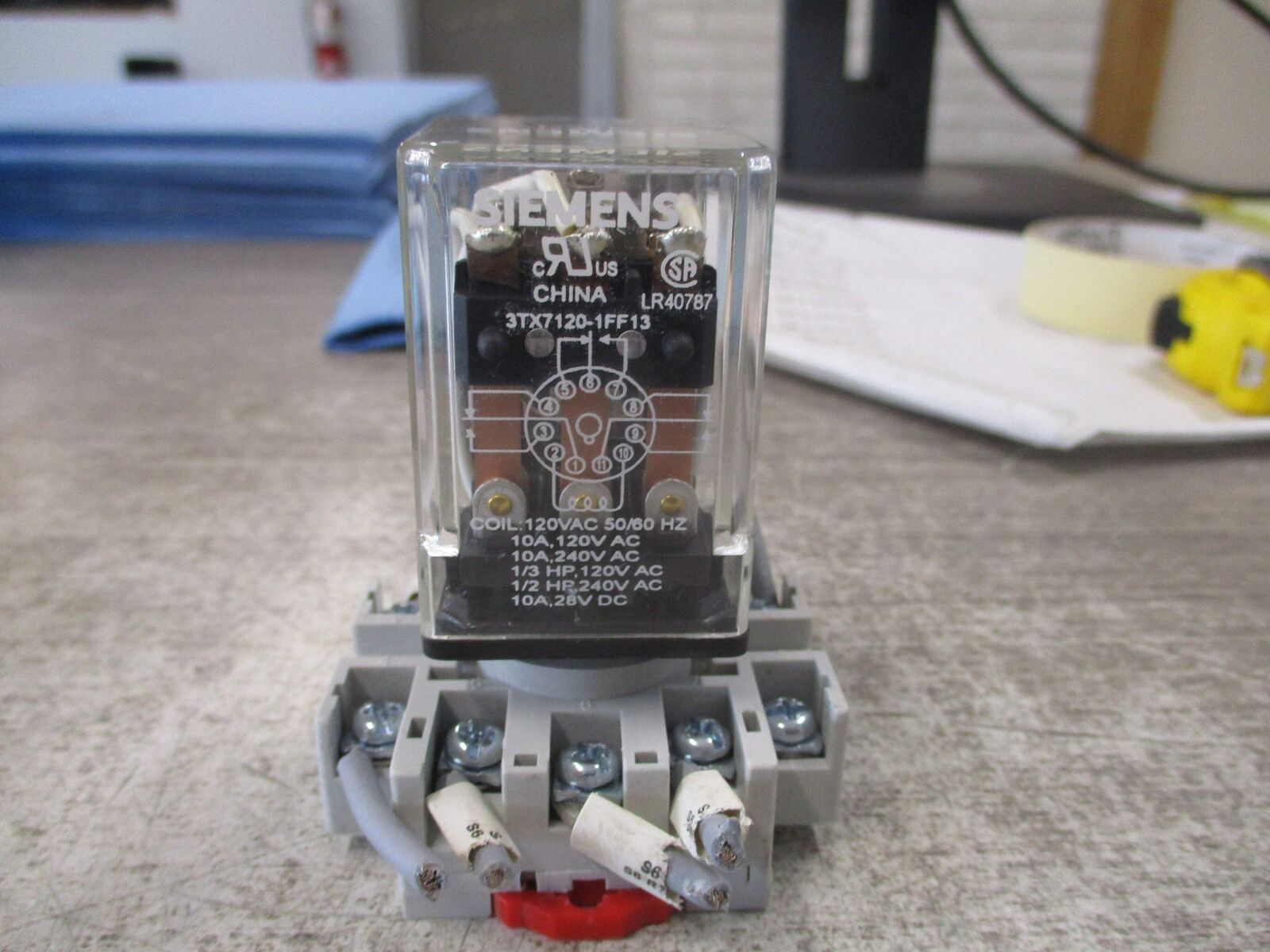 Siemens Relay 3TX7120-1FF13 120V W/Base Used