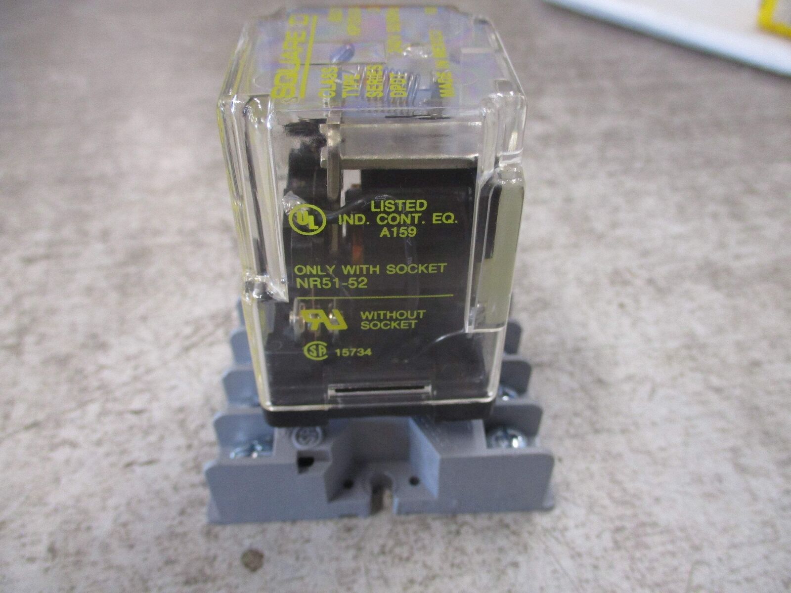 Square D Relay 8501 KP12V24 Ser. D 240V W/Base Used