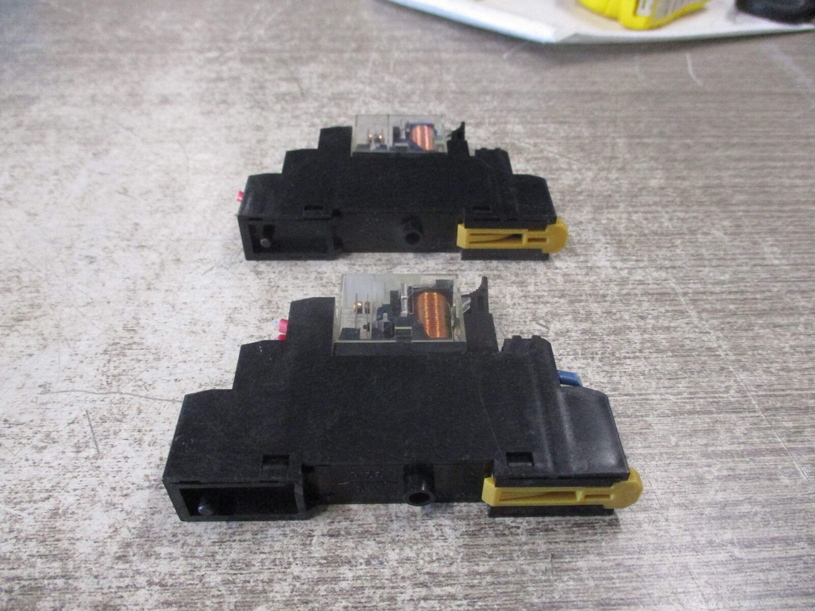 Allen-Bradley Relay 700-HK36Z24-4 Ser. A 24VDC W/Base *Lot of 2* Used