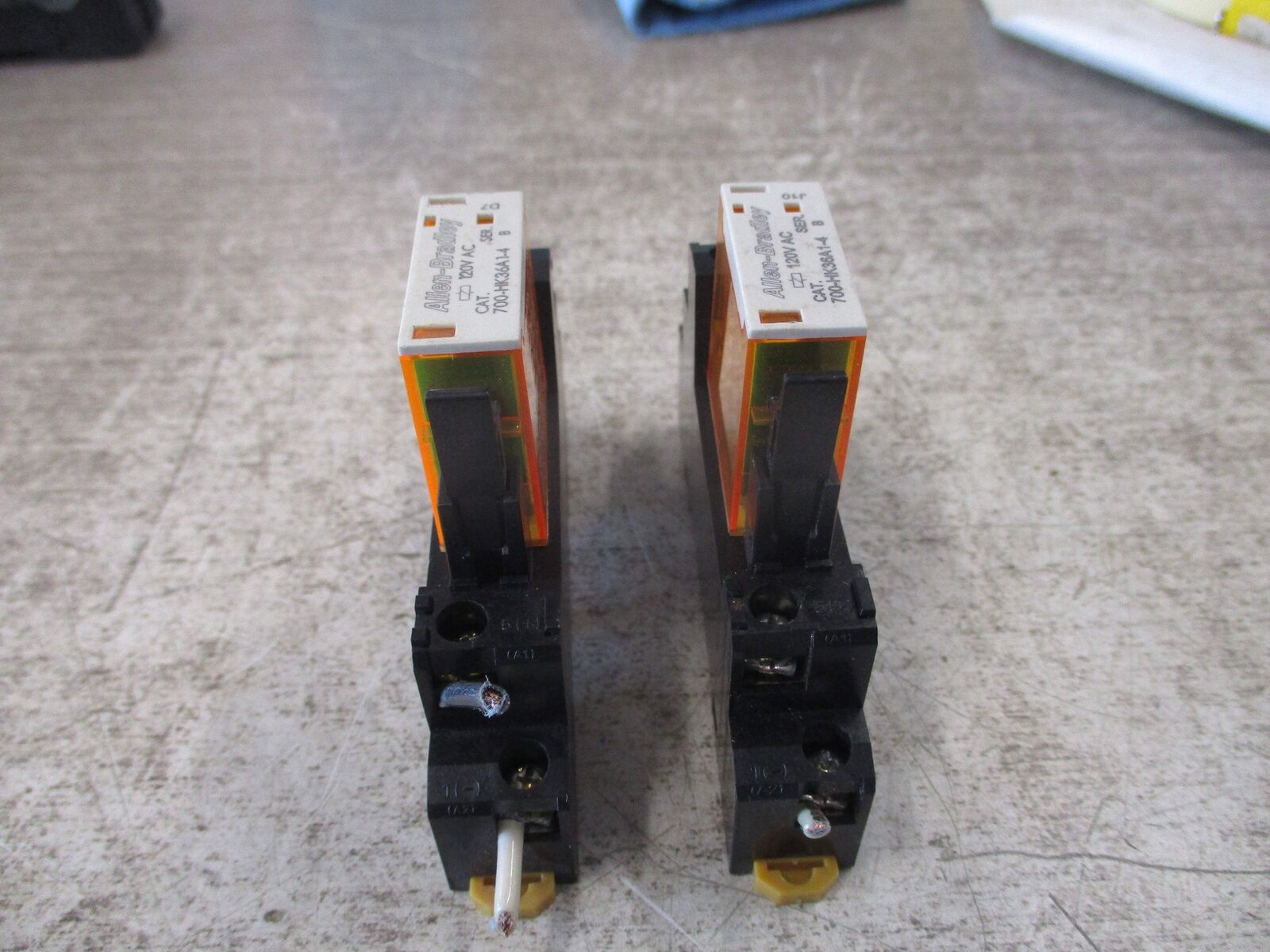 Allen-Bradley Relay 700-HK36A1-4 Ser. B 120V W/Base *Lot of 2* Used