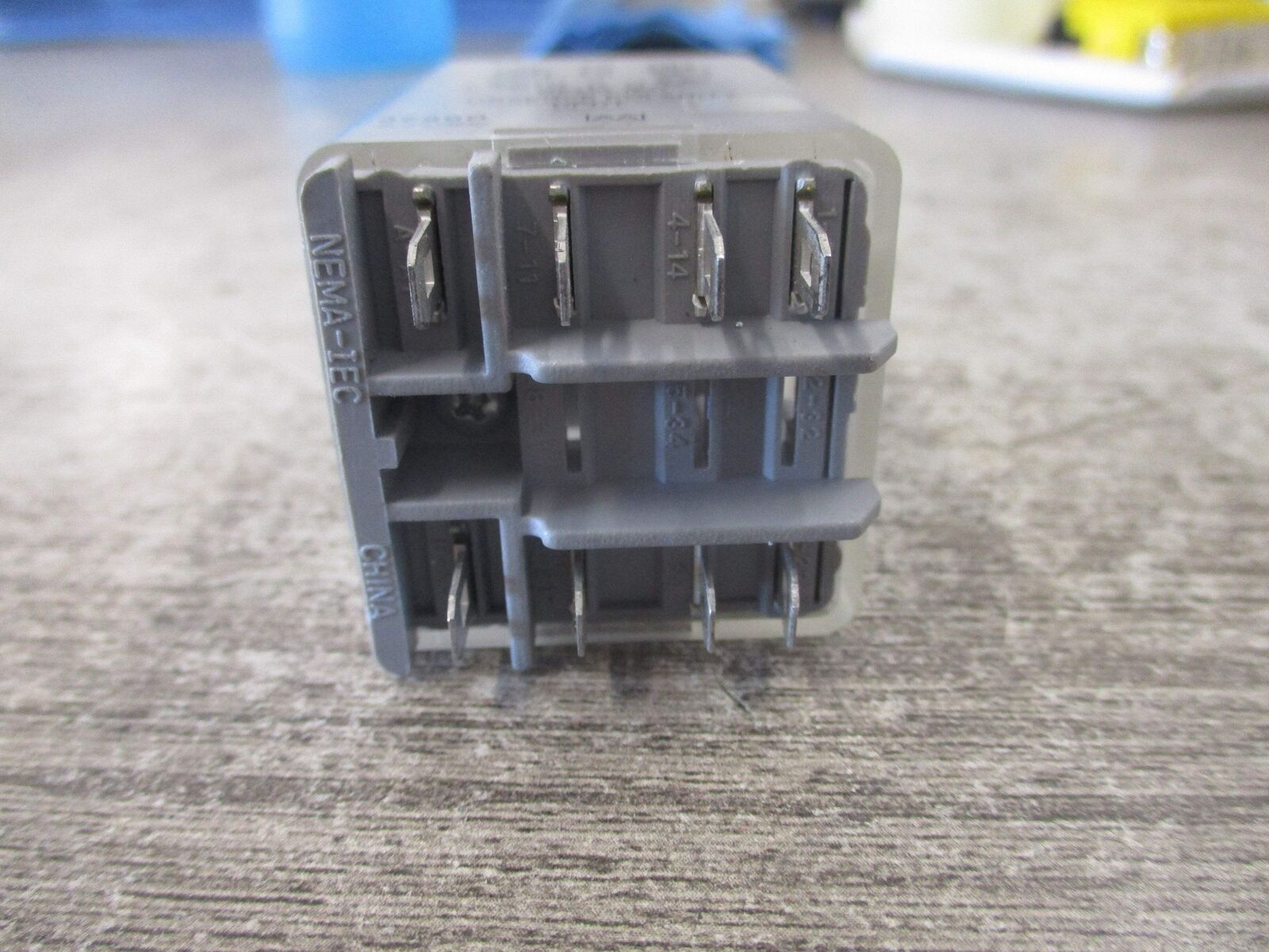 Square D Relay 8501KUD12M1P14V53 Ser. E 24VDC Used