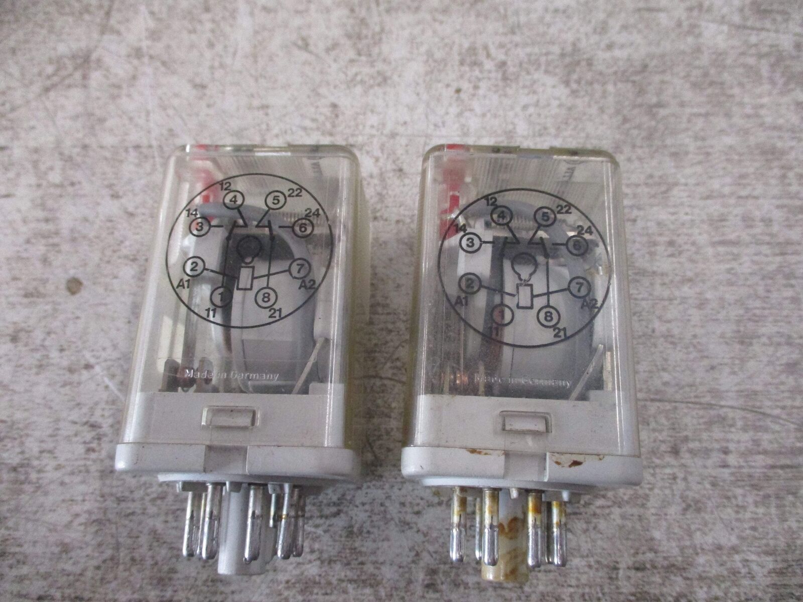 Allen-Bradley Relay 700-HA32A1-1-4 Ser. A 120V *Lot of 2* Used