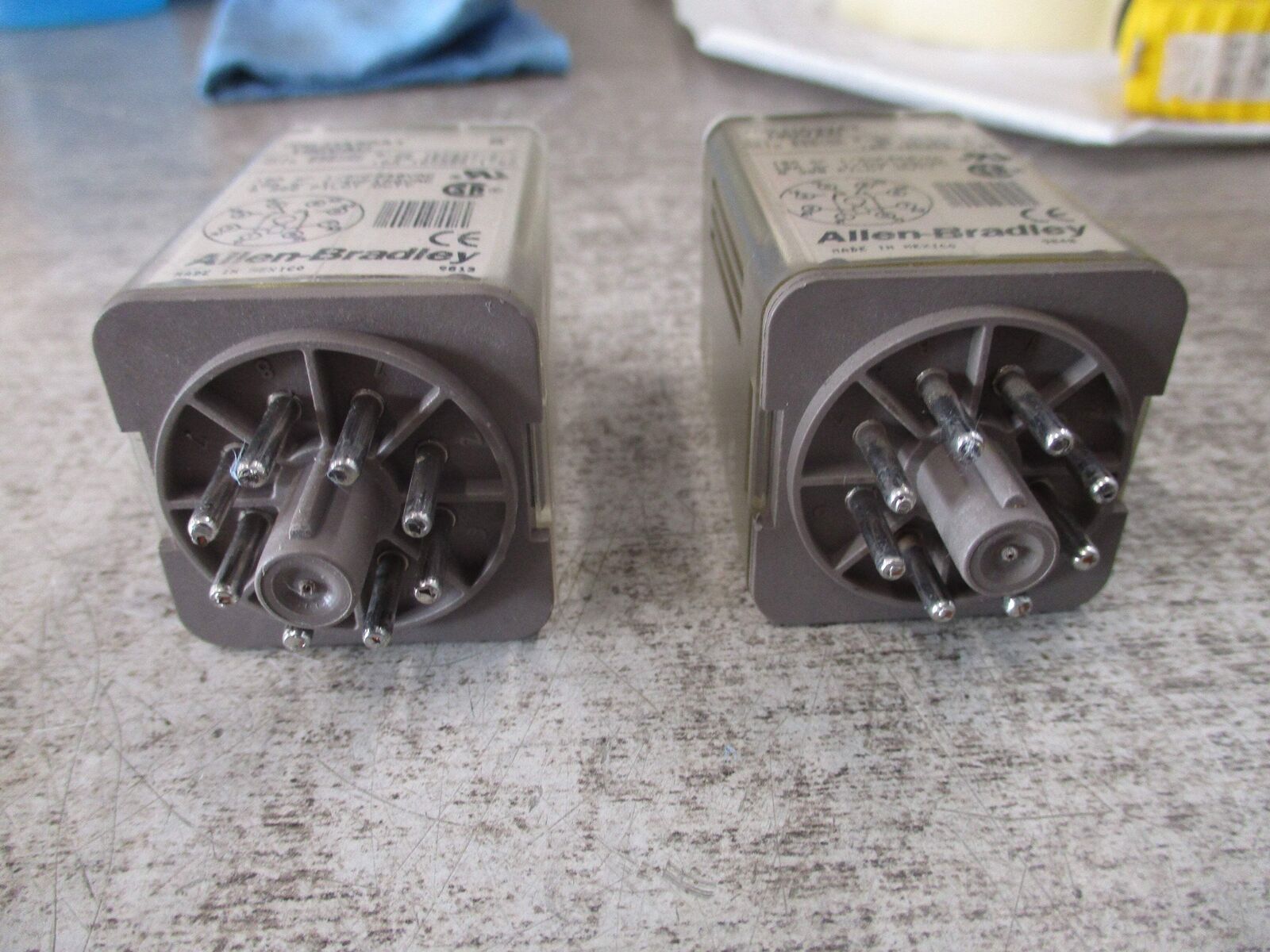 Allen Bradley Relay 700-HA32A1 Ser. B 120V *Lot of 2* Used