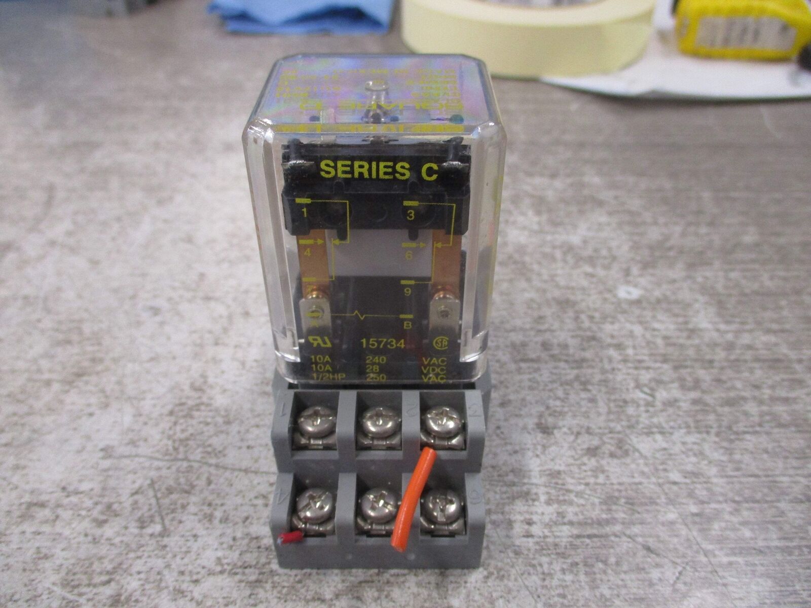Square D Relay 8501 KU12V14 Ser. C 24V W/Base Used
