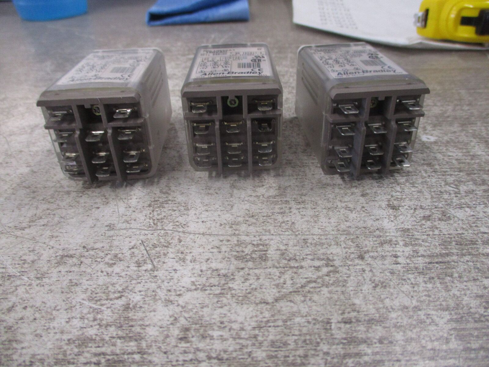 Allen-Bradley Relay 700-HA33A1 120VAC 10A *No Base* *Lot of 3* Used