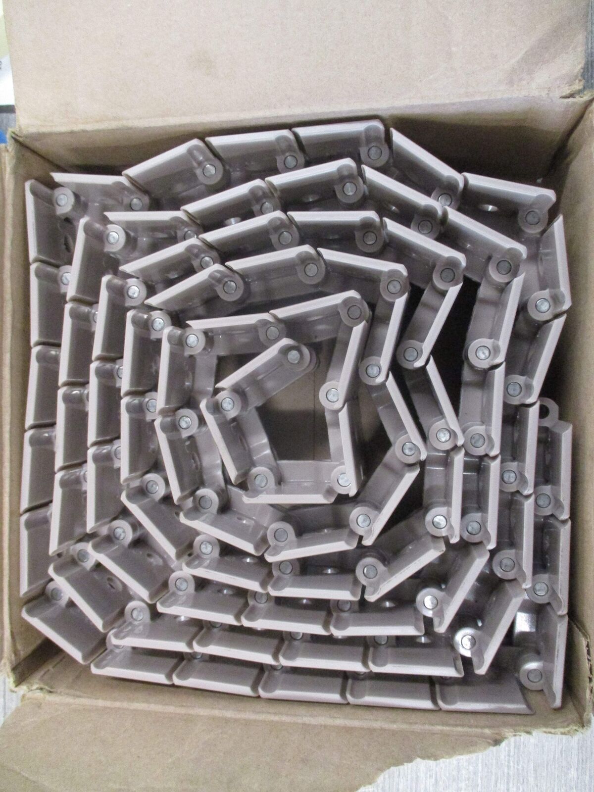 Rexnord TableTop Chain 10351197 LF820 V-3.25IN E2-D11/32IN Length: 10FT New Surp