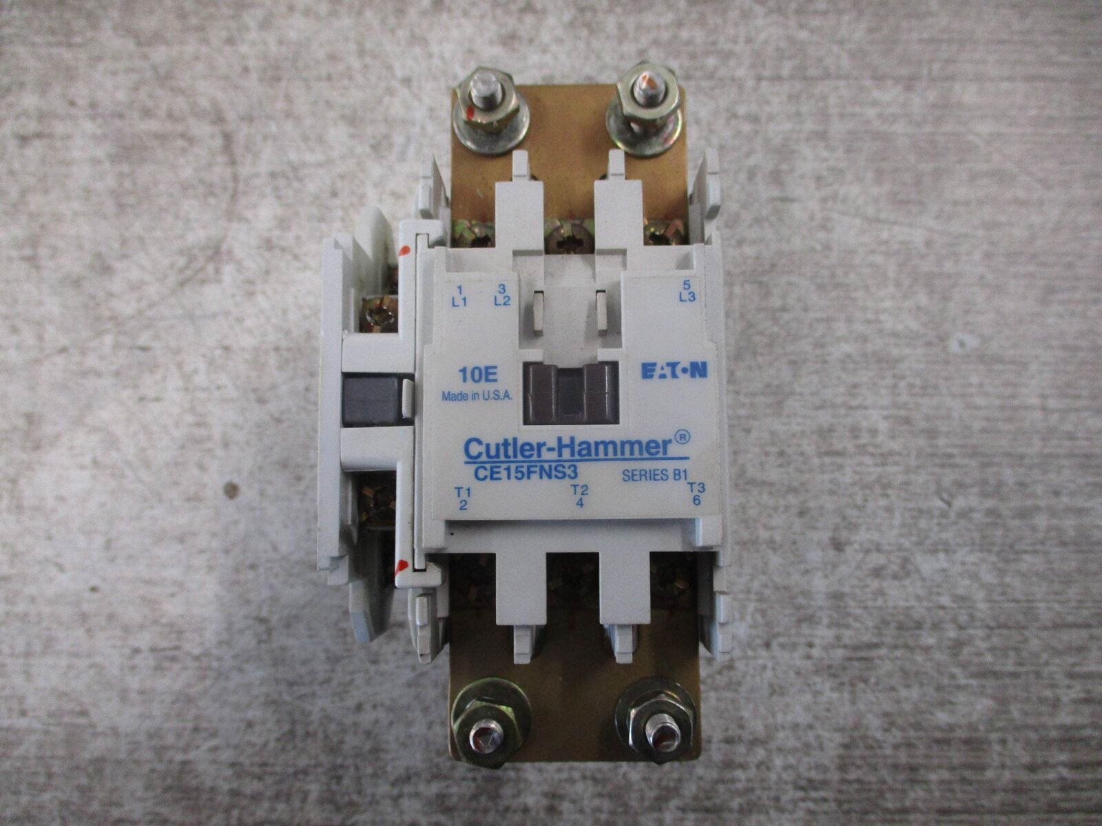 Eaton Contactor CE15FNS3 Ser. B1 120V Coil (1) Aux Contact Used