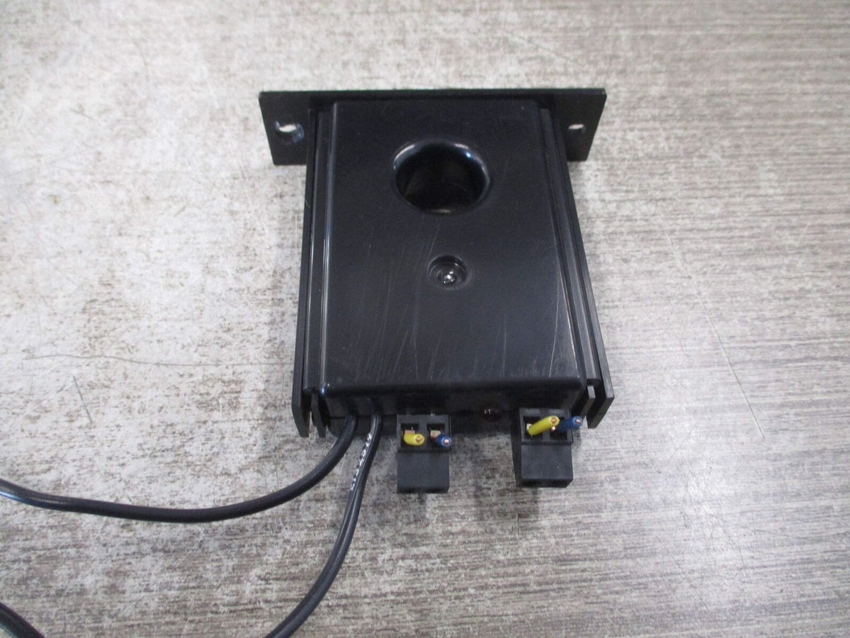 Veris Hawkeye 735 Current Switch H735 Used