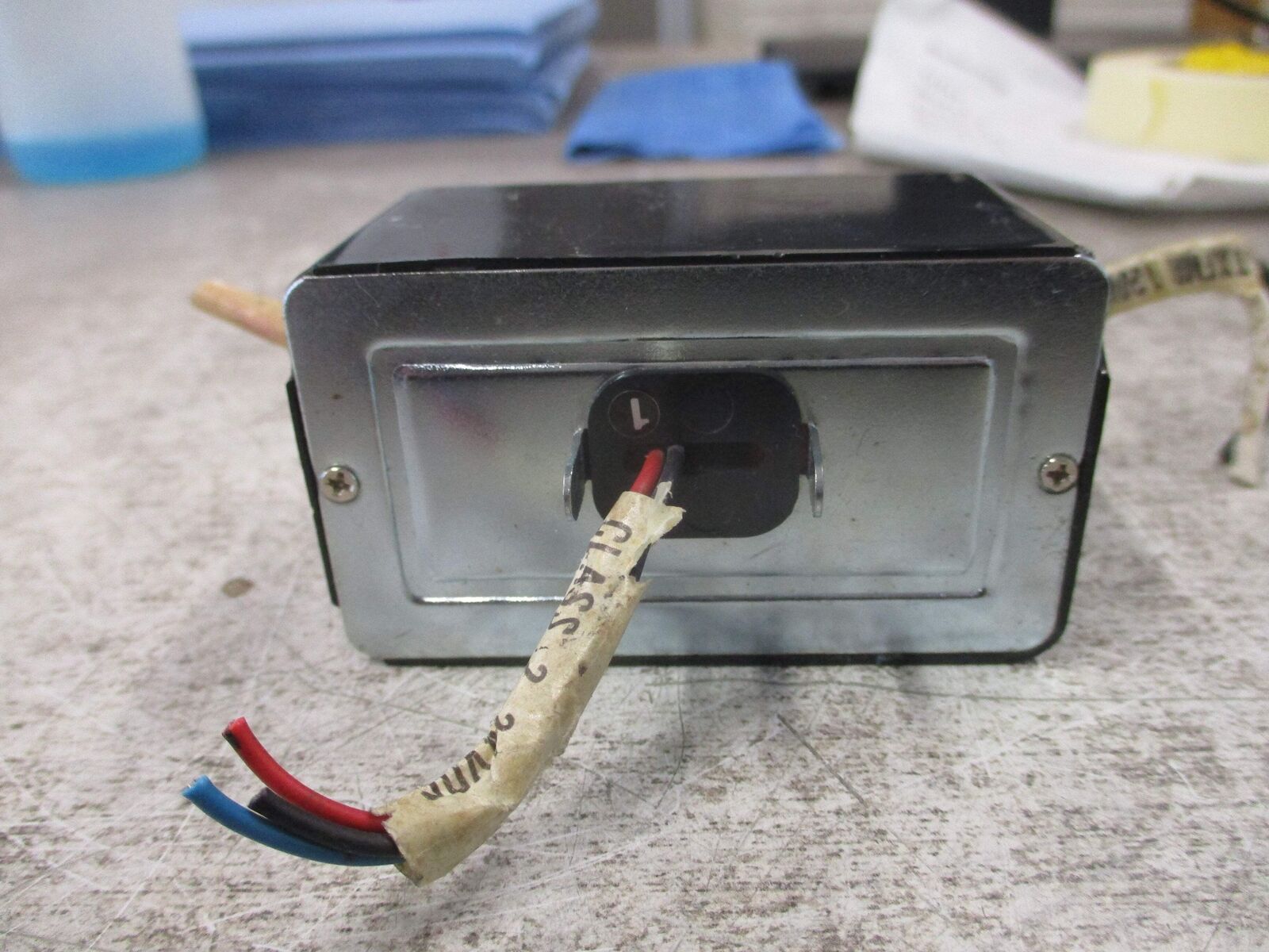 LVS Transformer Relay Switching Device TR-A-120V 120V 60Hz 20A *Chipped Corner*
