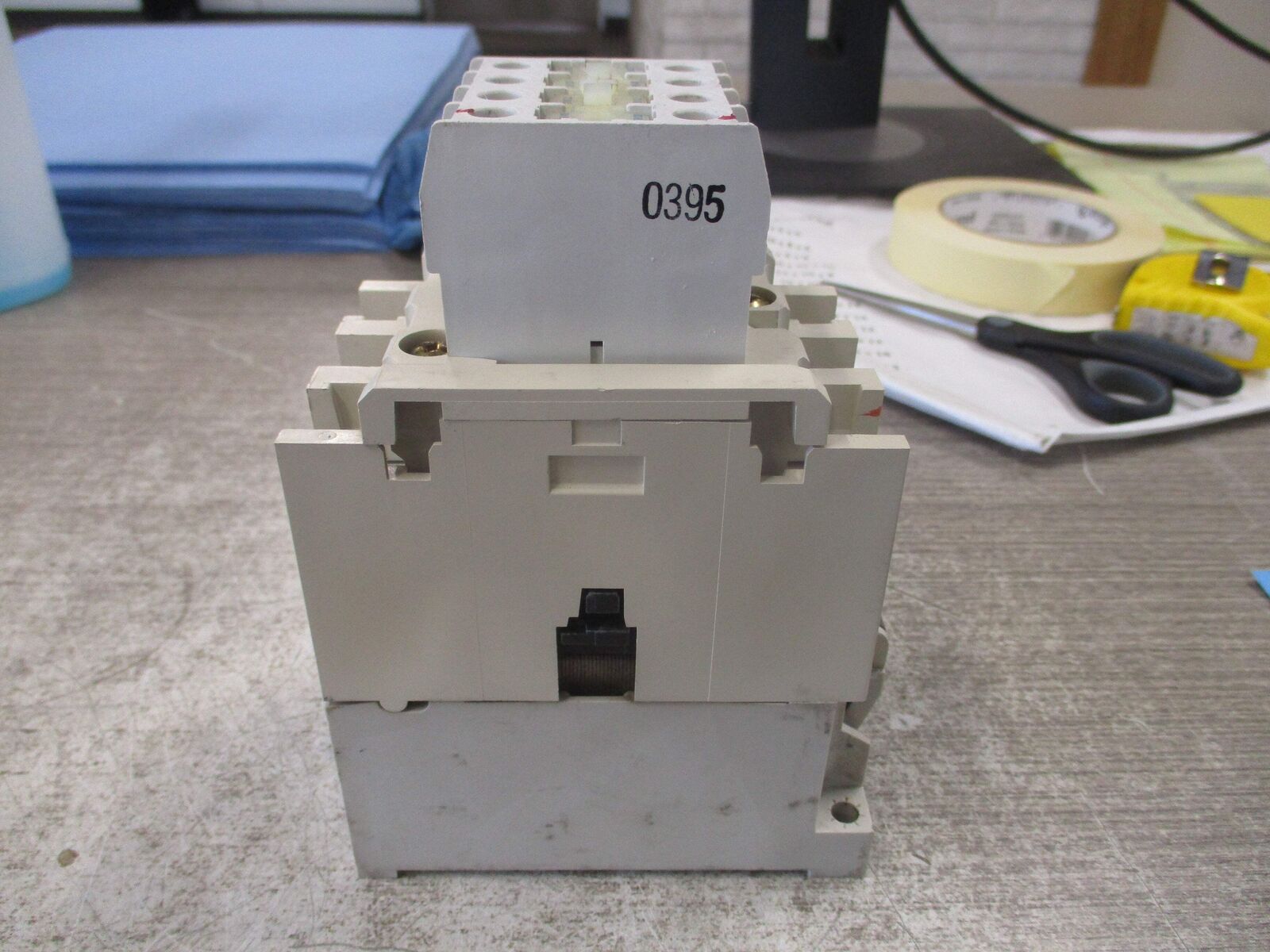 Eaton Contactor CE15JN3 Ser. B1 120V Coil 60A 600V (1) Aux Contact Block Used