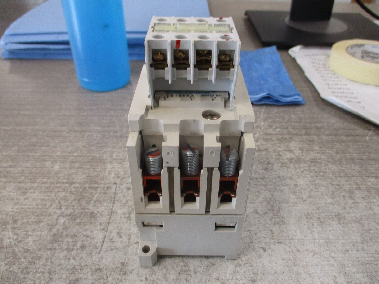 Eaton Contactor CE15KN3 Ser. B1 120V Coil 73A 600V (1) Aux Contact Block Used