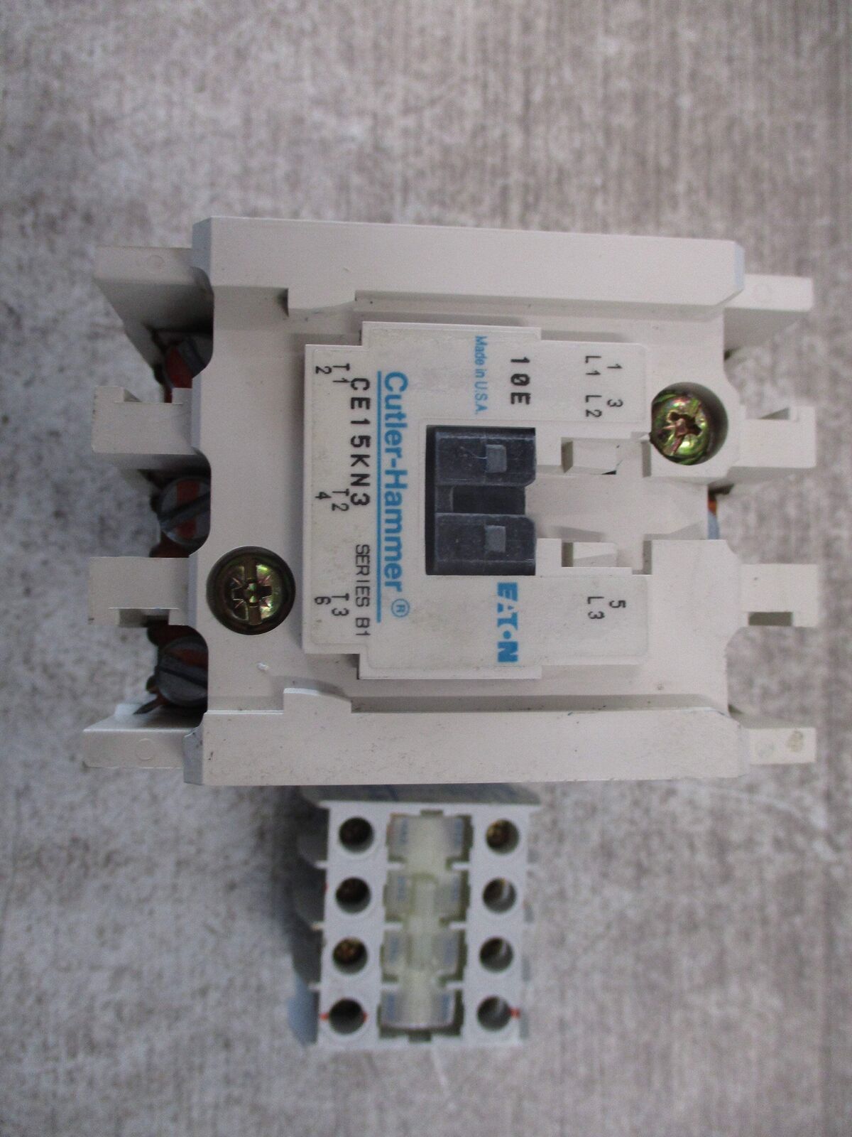 Eaton Contactor CE15KN3 Ser. B1 120V Coil 73A 600V (1) Aux Contact Block Used