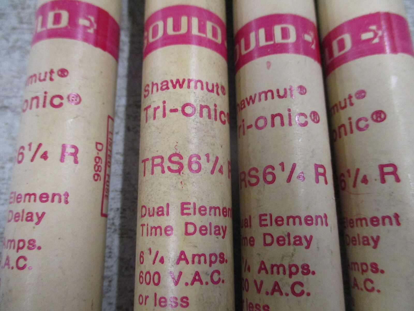 Gould Shawmut Tri-onic Fuse TRS6 1/4 600V 6 1/4A *Lot of 4* Used