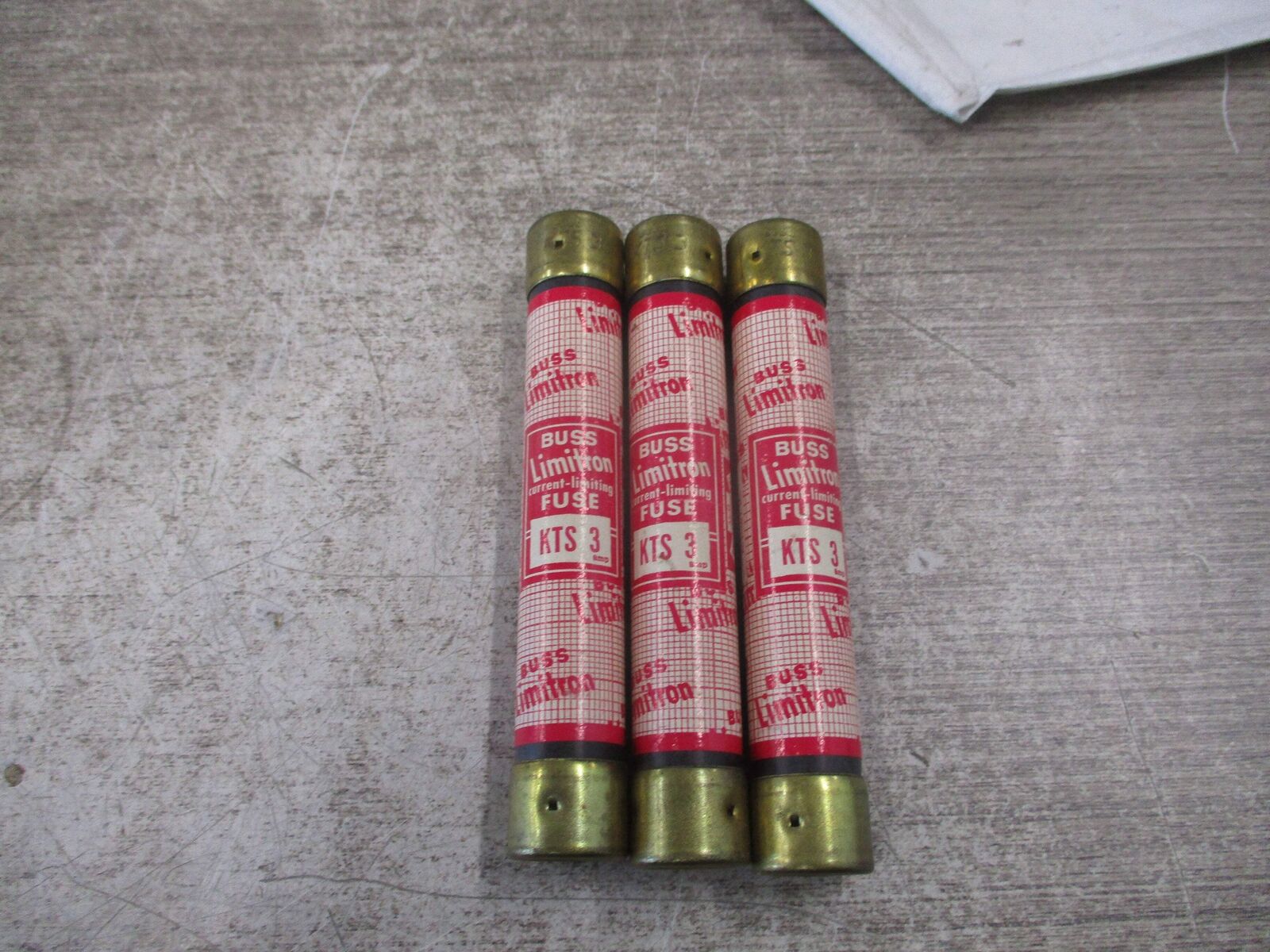Buss Limitron Fuse KTS 3 600V 3A *Lot of 3* Used