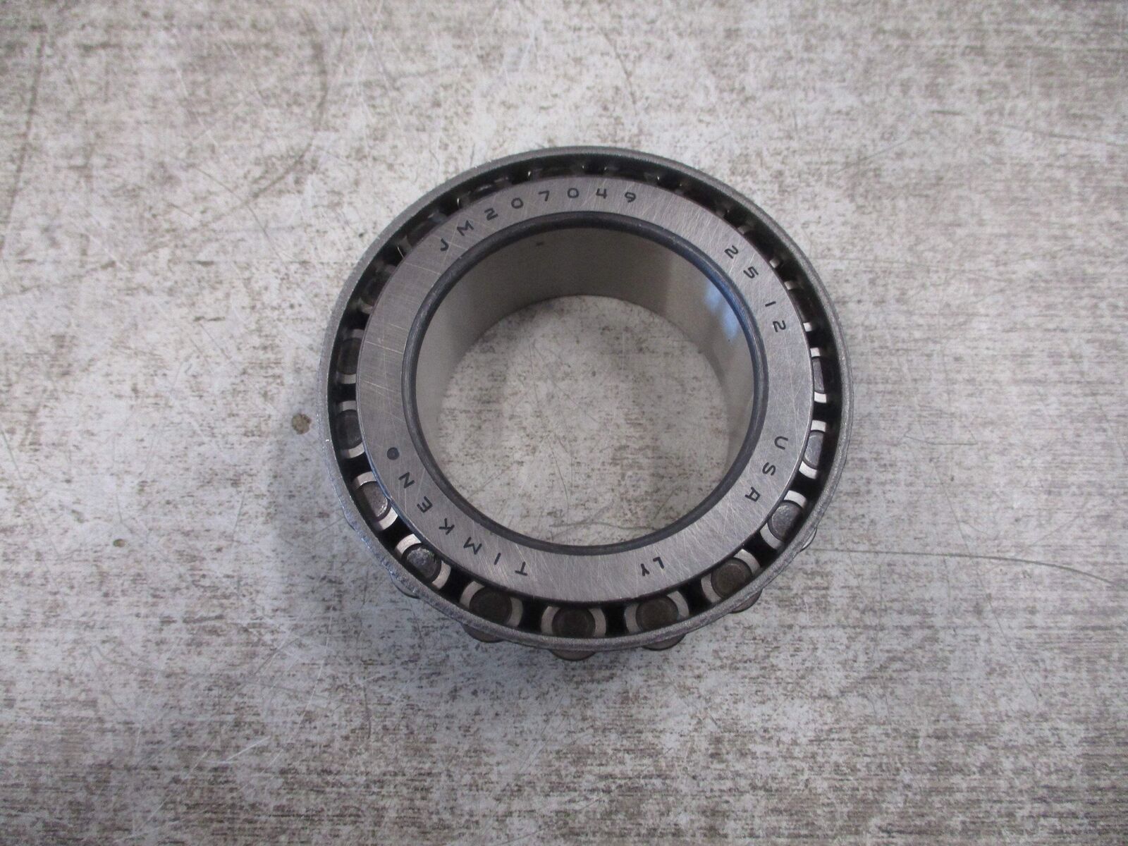 Timken Tapered Roller Bearing JM207049 *No Box* New Surplus