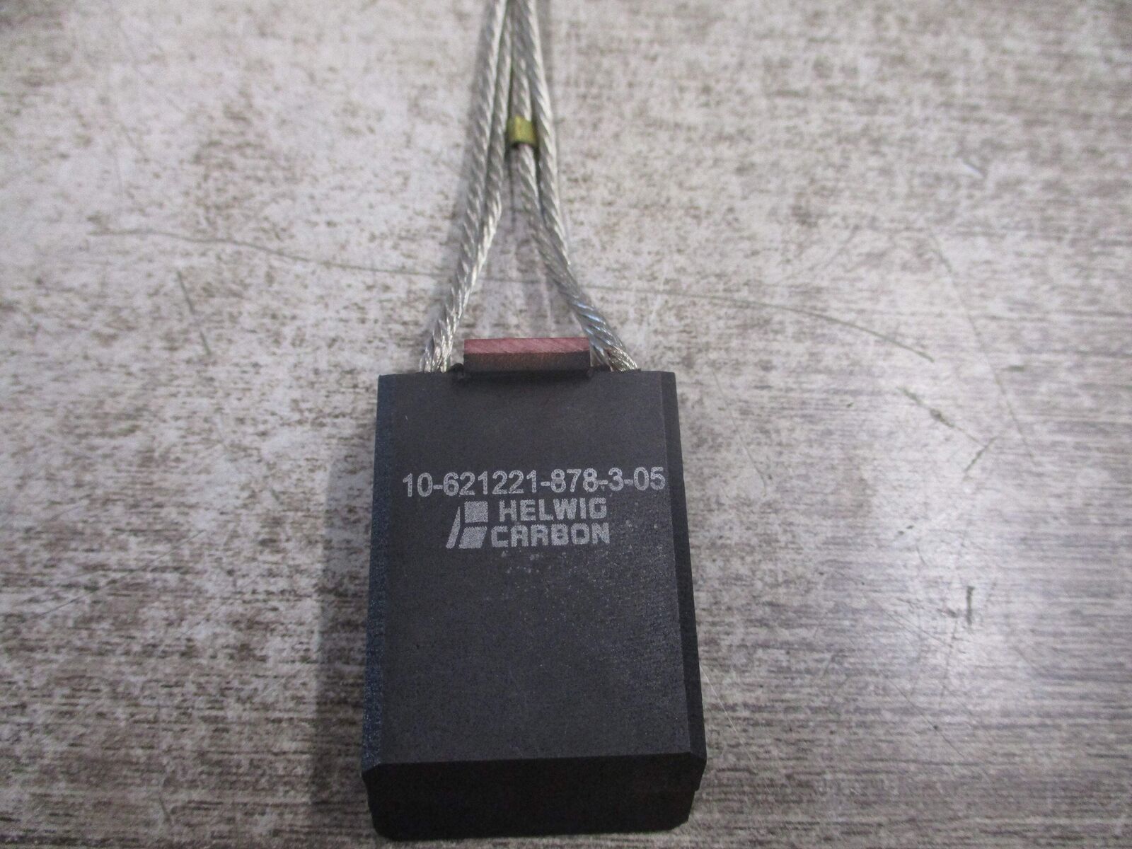 Helwig Carbon Motor Brush 10-621221-878-3-05 *No Box* New Surplus