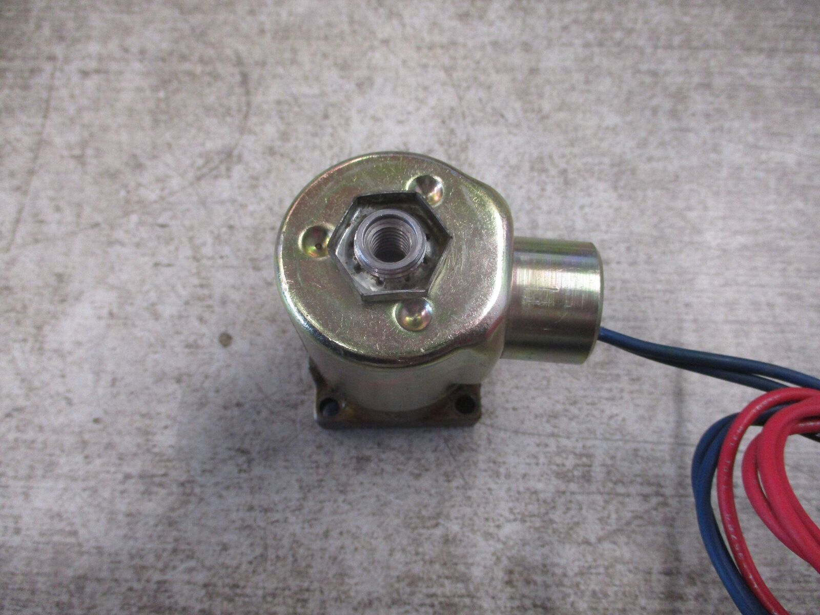 Versa Air Valve ESM-3011-34-120V60 120V 60Hz 0-150 PSI Used