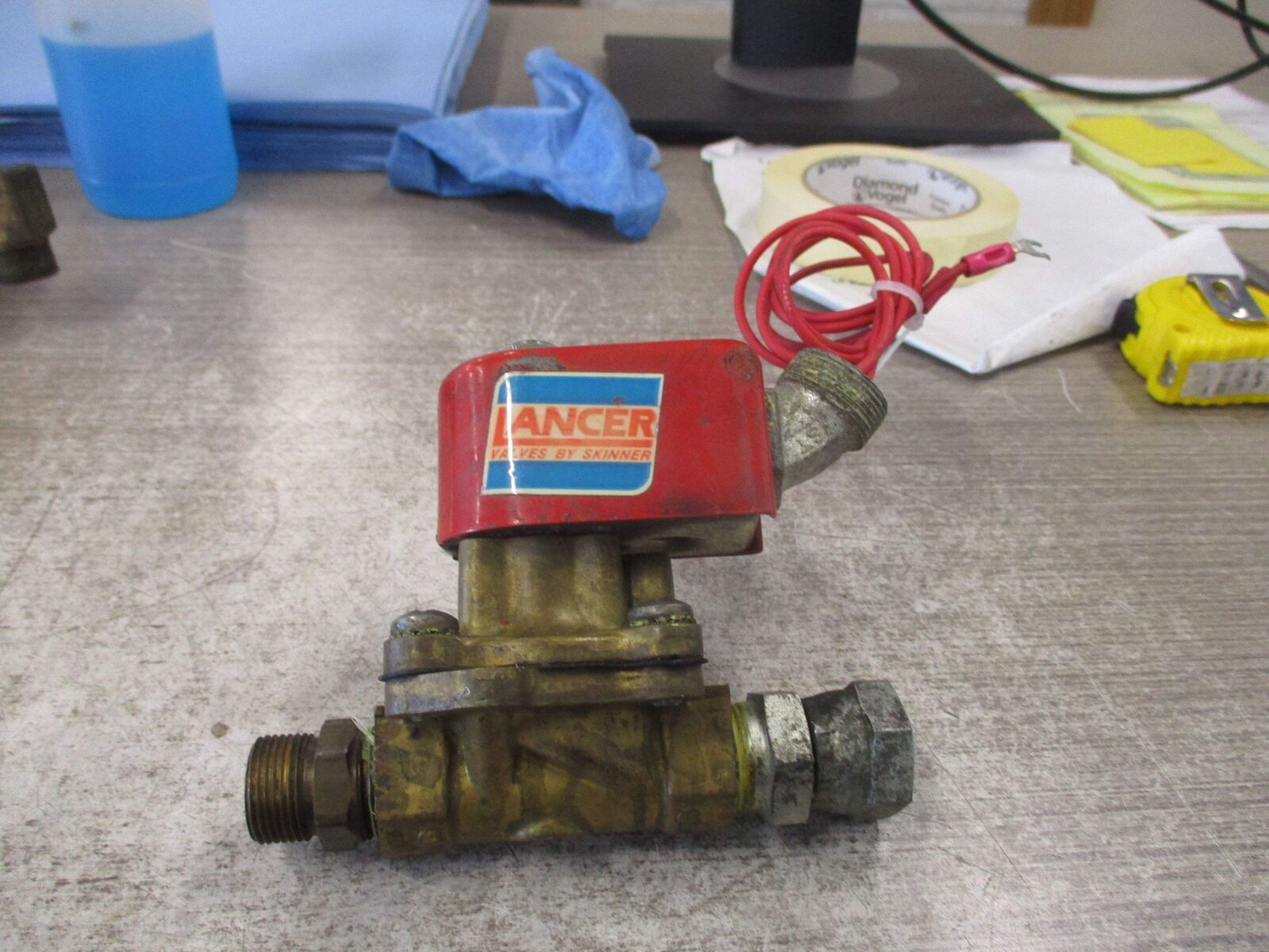 Skinner Solenoid Valve 2LB2LBG4102 0-100 PSI 120V 60Hz Used