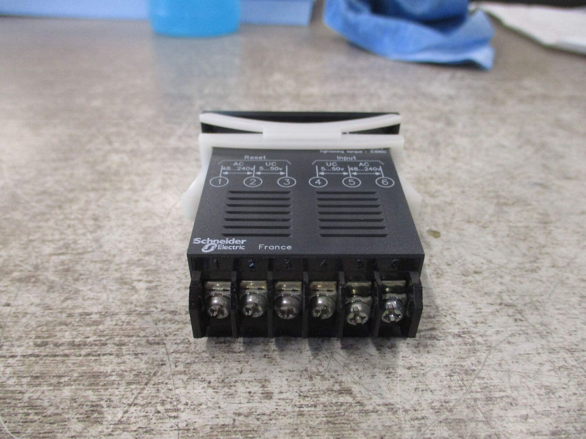 Telemecanique Impulse Totalizing Counter RC87610050 Used