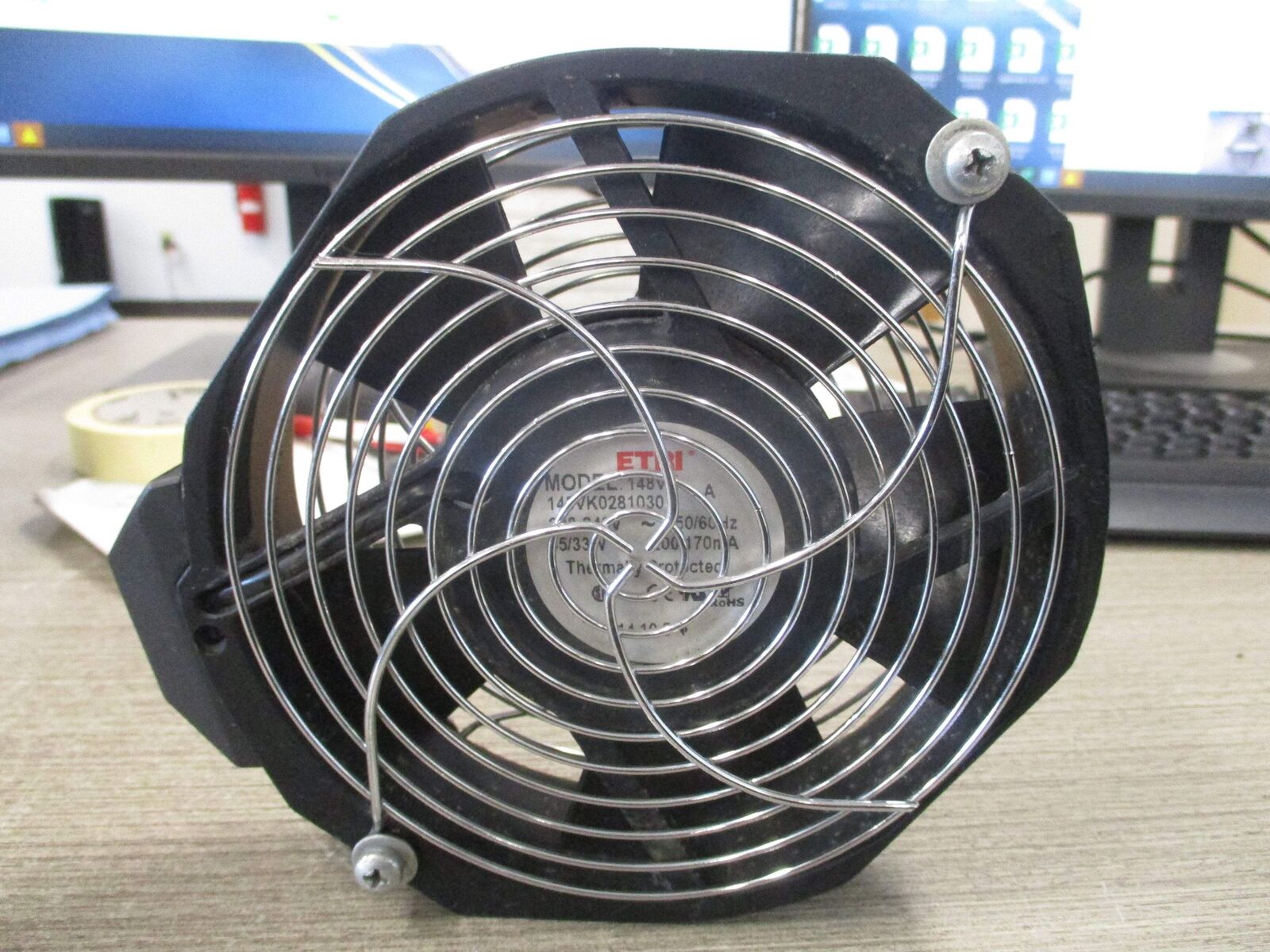 ETRI Axial Fan 148VK0281030 208-240V 50/60Hz 35/33W 200/170mA Used