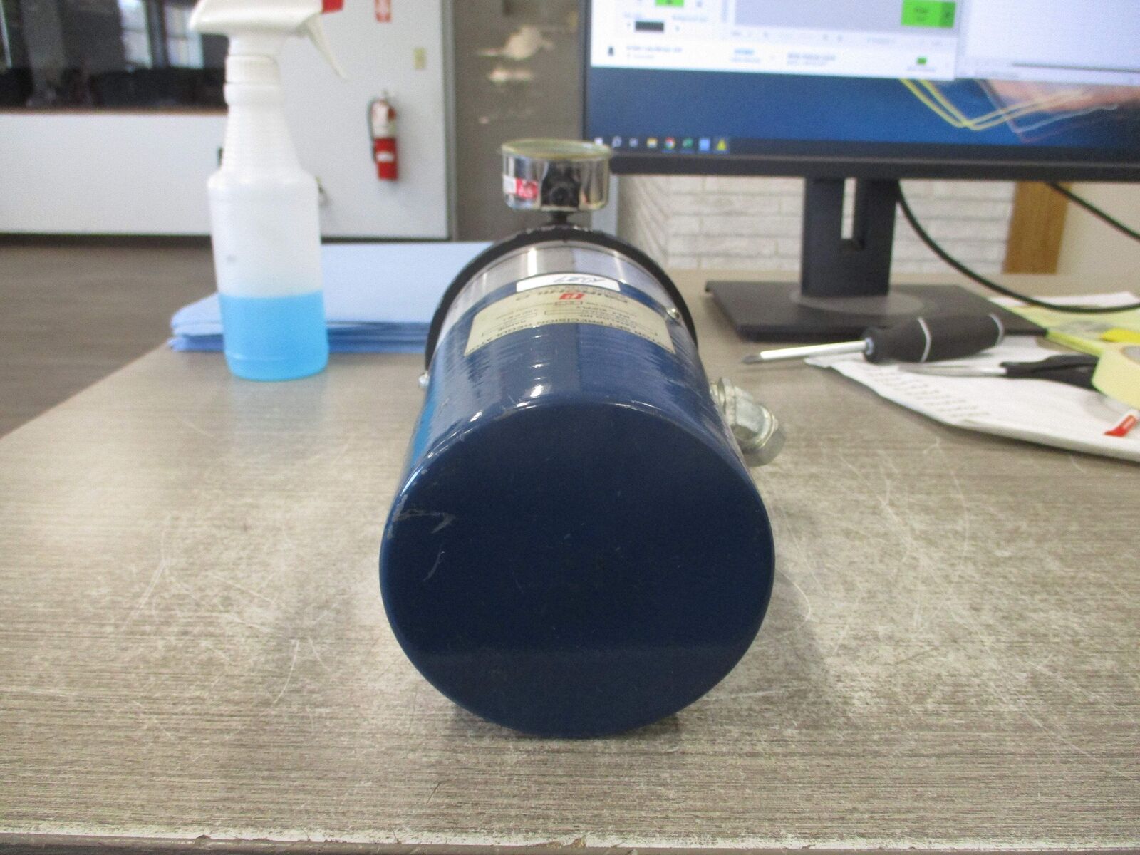 Fairchild Motor Set Precision Regulator 1210B-10163C Range: 2-150PSI Valve:10233