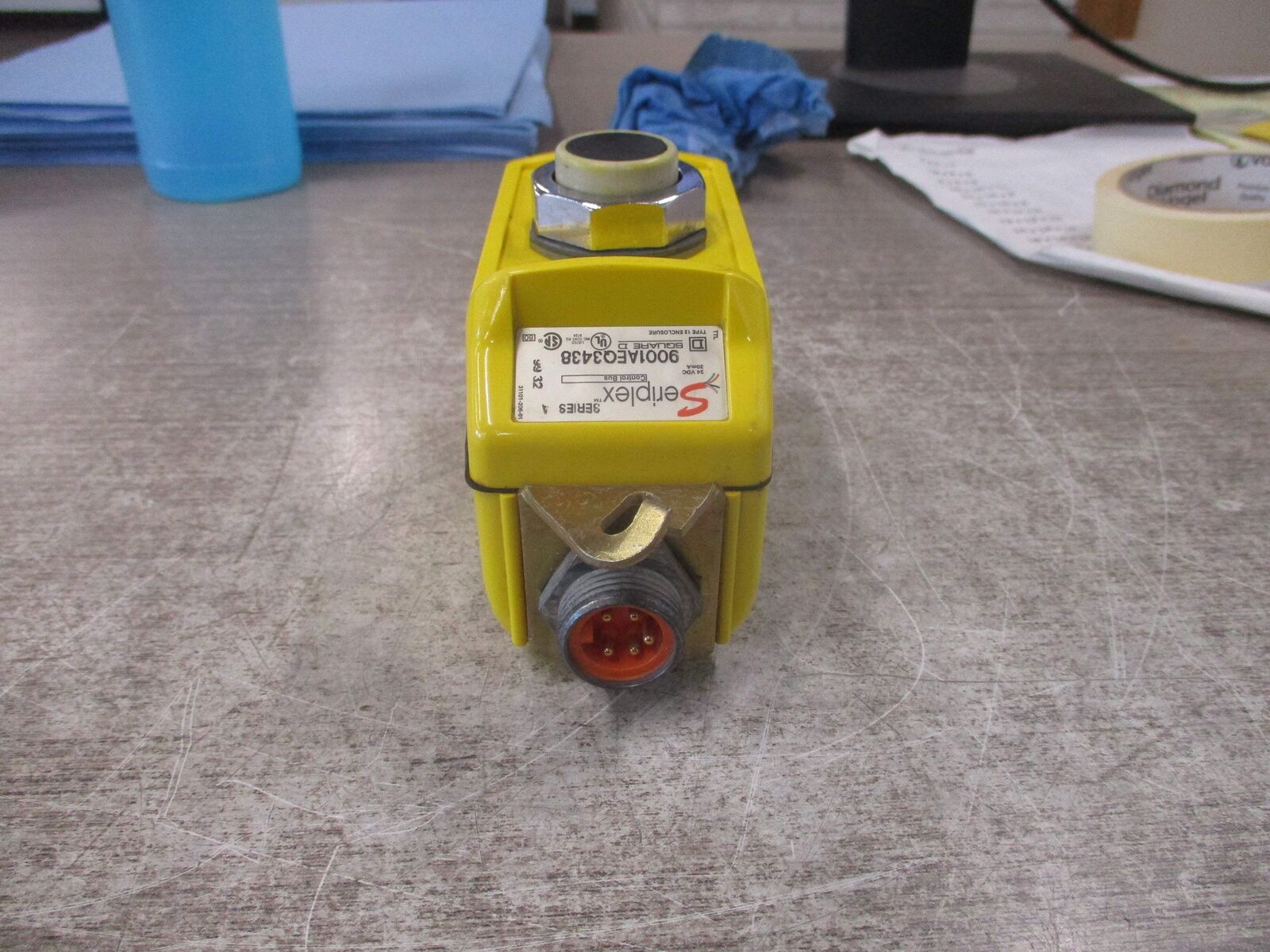 Square D Seriplex Control Bus 9001AEQ3438 Ser. A 24VDC 20mA Type 12 Enclosure Us