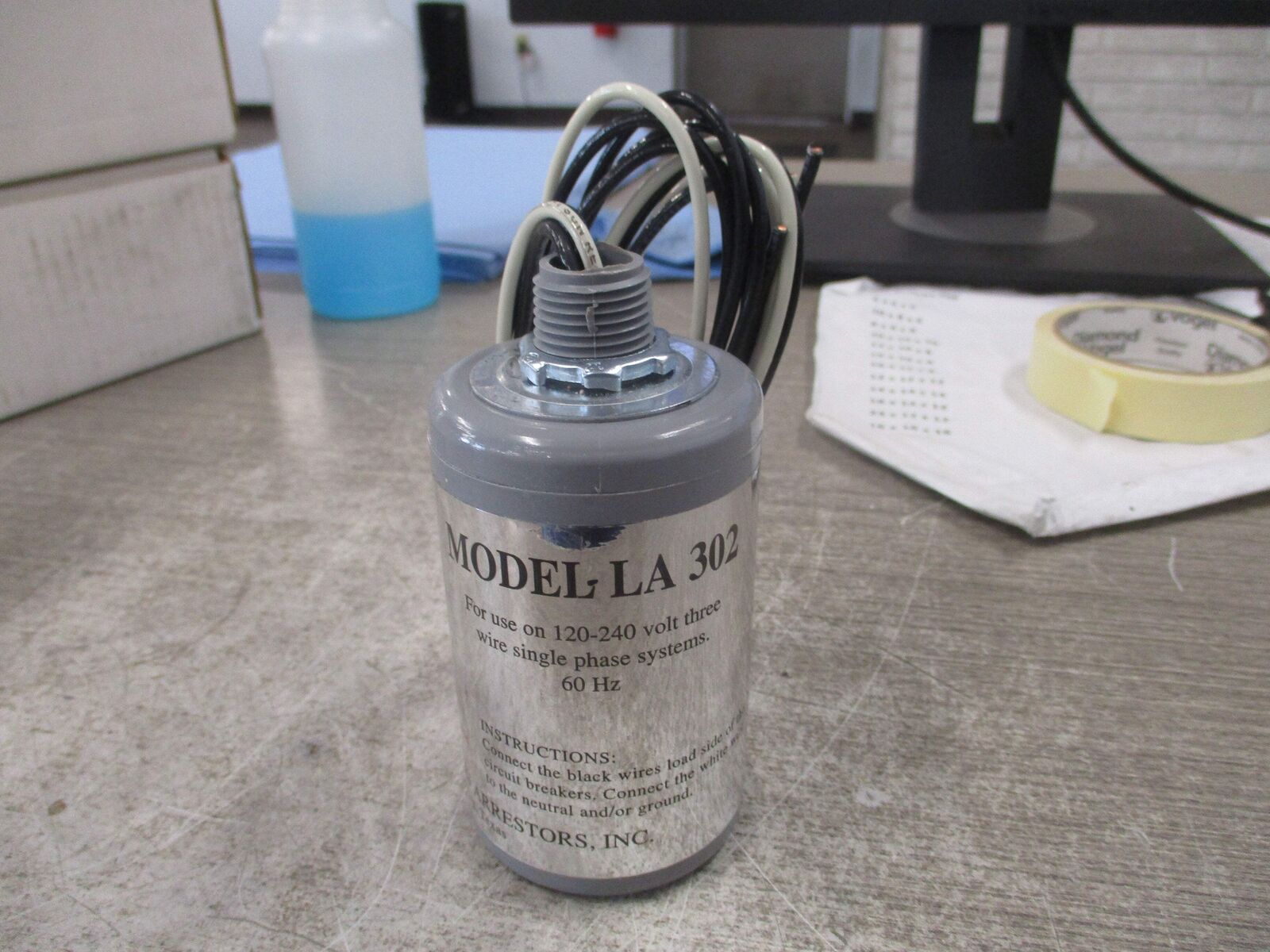 Delta Lightning Arrestor LA 302 120-240V 3W 1Ph 60Hz New Surplus