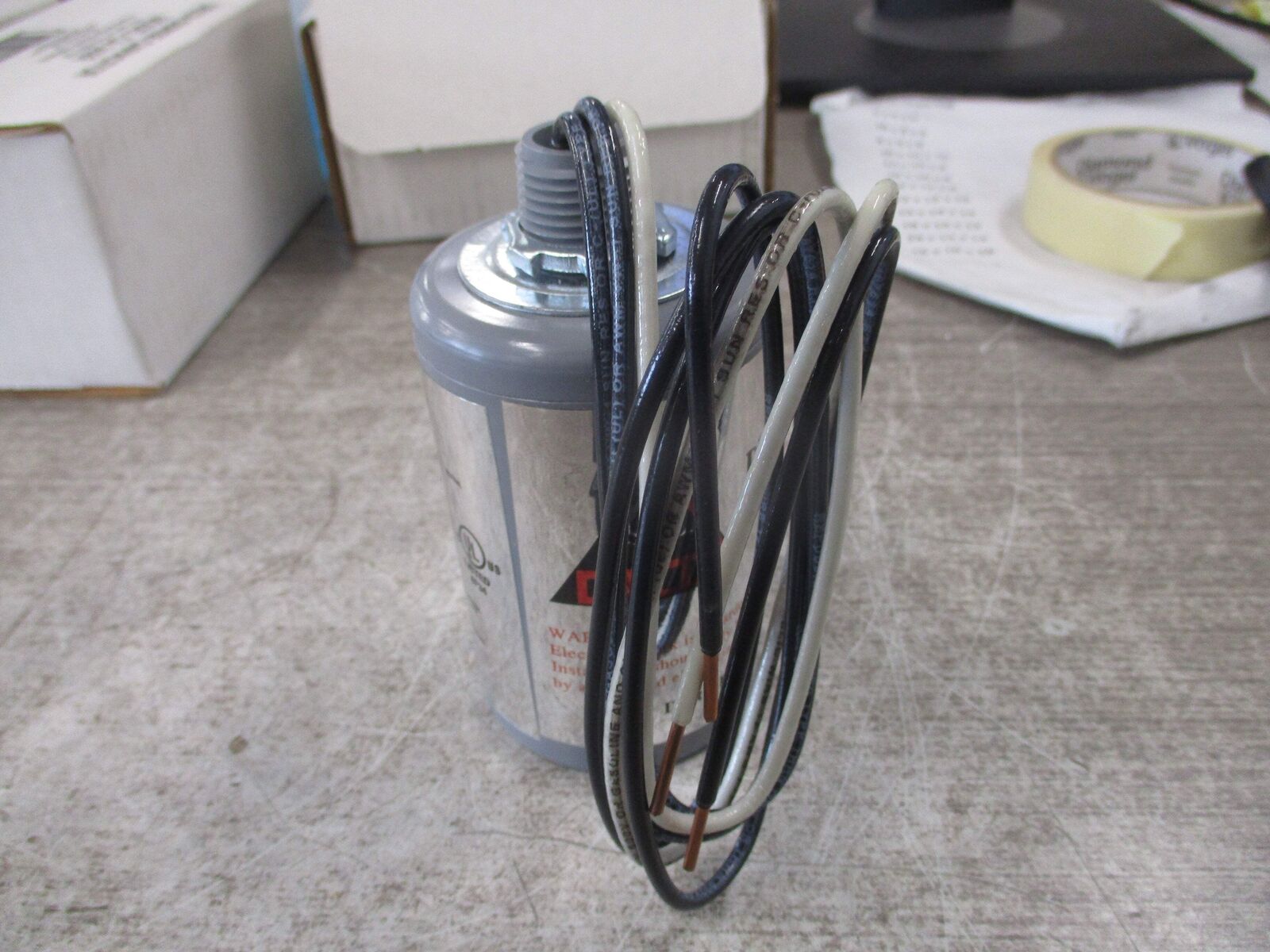 Delta Surge Capacitor CA 302R 125-250V 3W 1Ph New Surplus