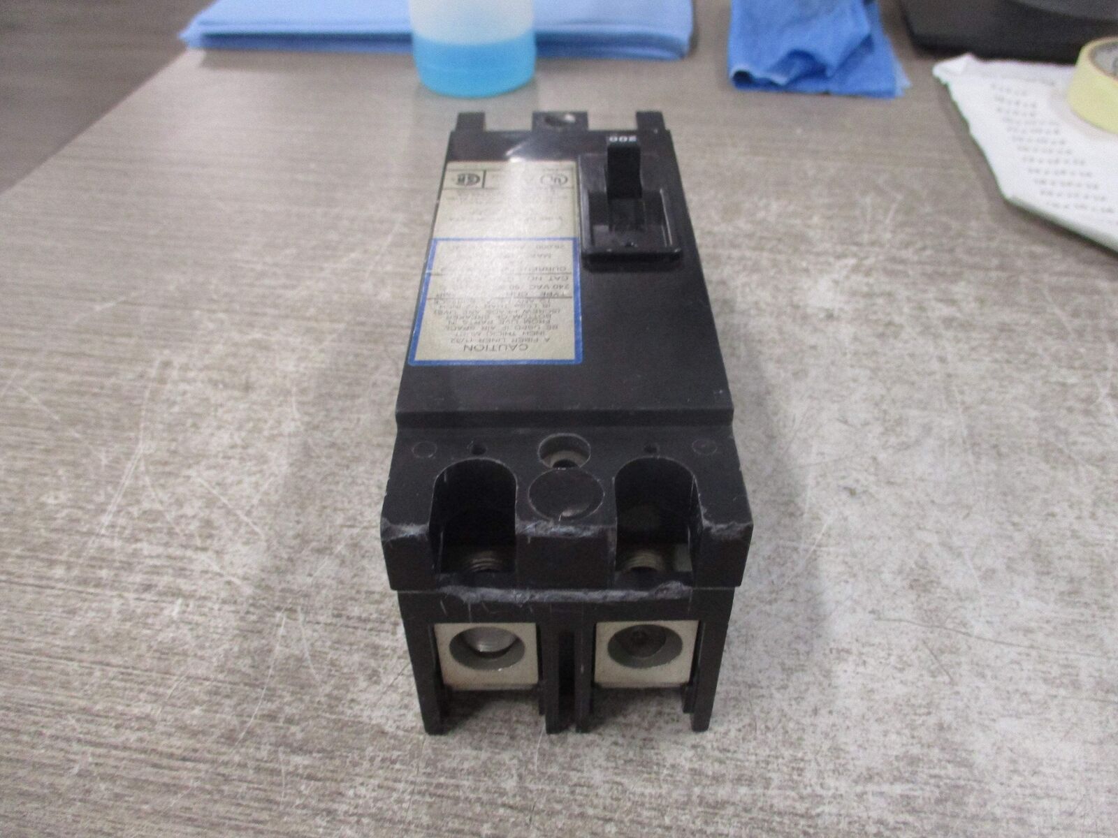 Cutler-Hammer Circuit Breaker CHH2200H2 200A 240V 2P Used