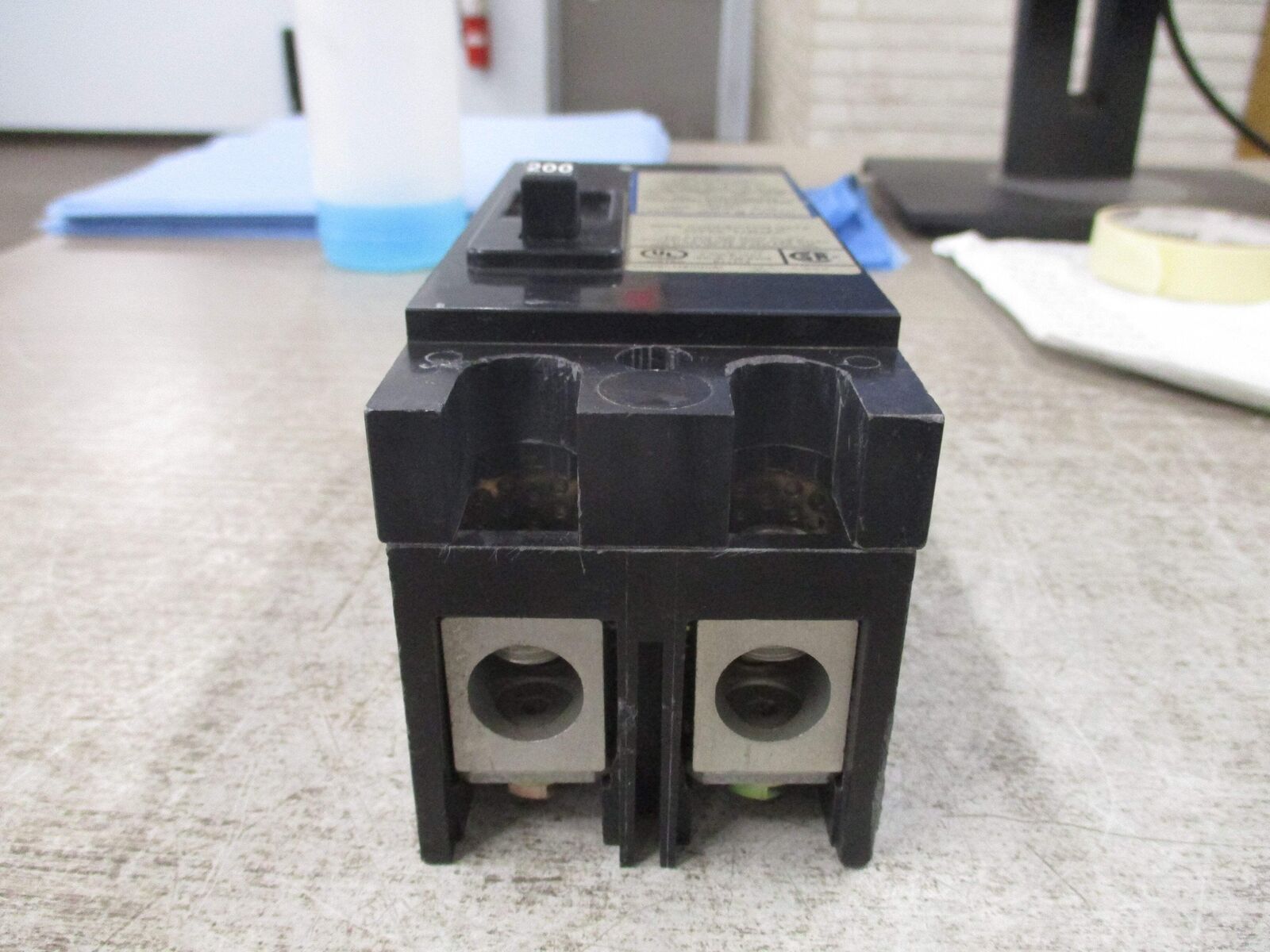 Cutler-Hammer Circuit Breaker CHH2200H2 200A 240V 2P Used