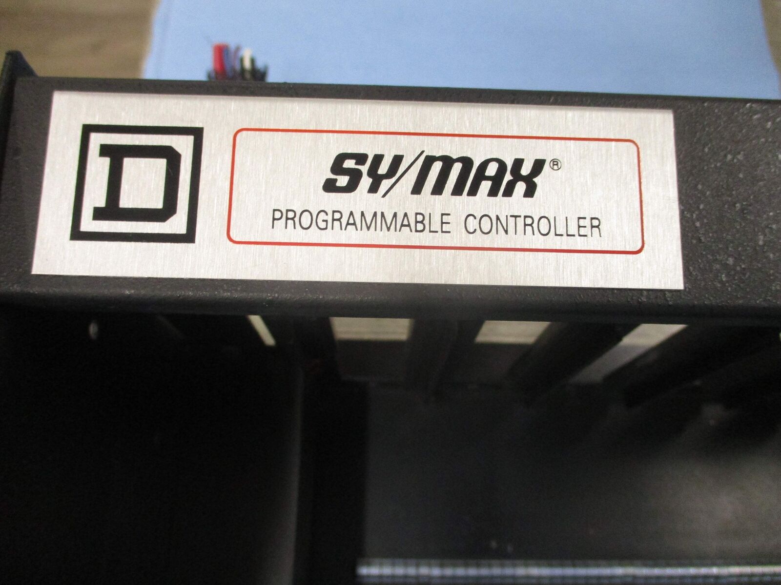 Square D Sy/Max PLC Rack 8030 RRK200 Ser. E2 9-Slot Used