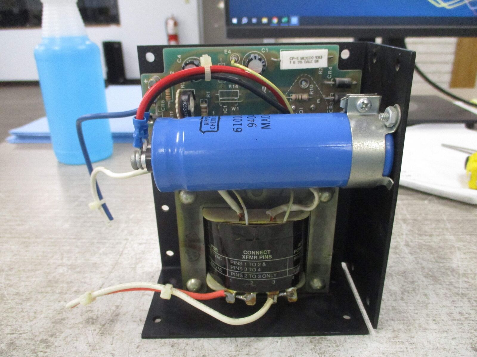 Elpac Power Systems Power Supply SOLV 30-24 N/OVP Rev. G Input: 115/230VAC 60Hz