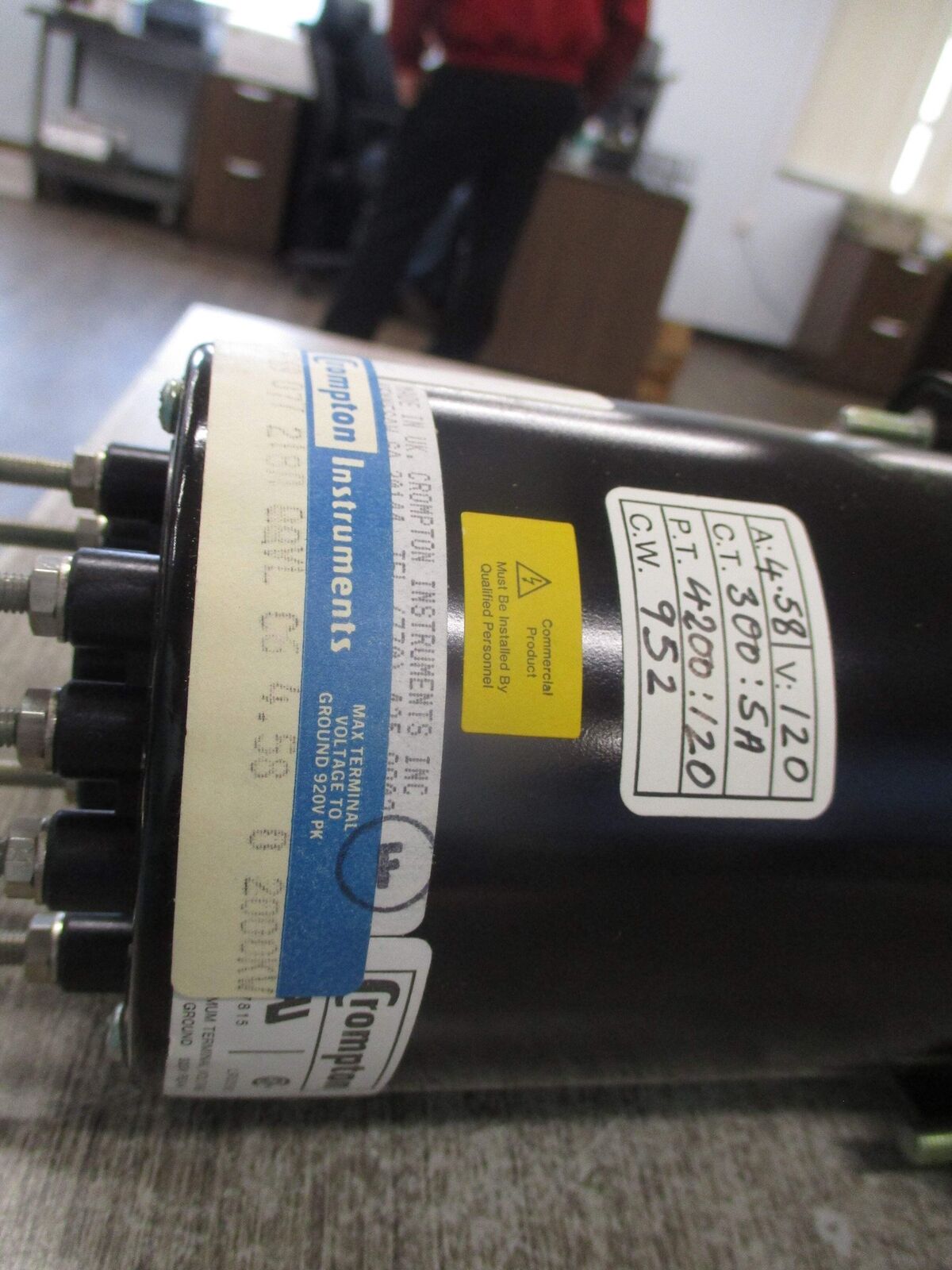 Crompton AC Kilowattmeter 6969 077 218A QQVL CG 4.58 Range: 0-2000KW New Surplus