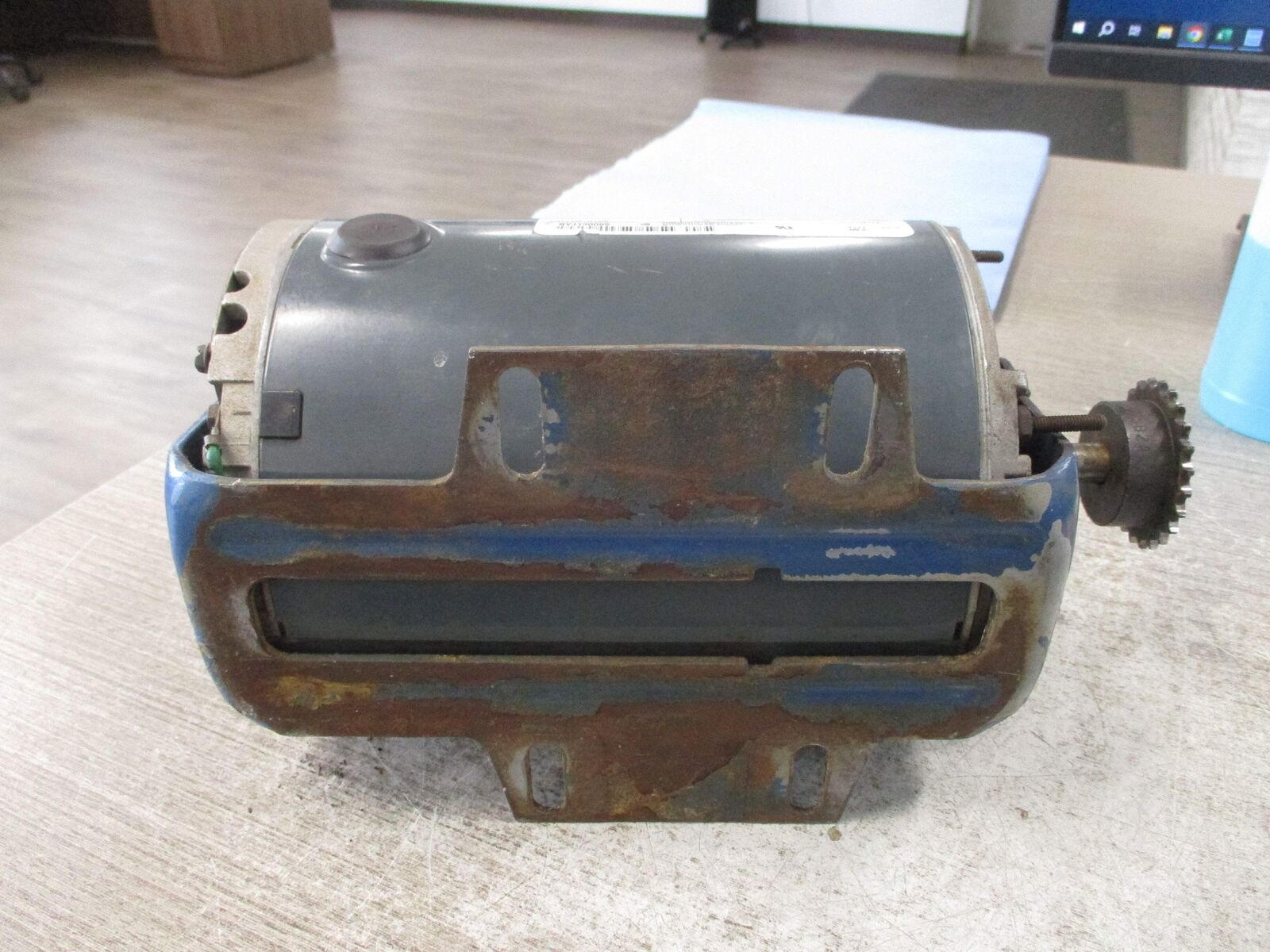 GE Motor 5KH37PN41G 1/6HP 115V 1200RPM 4.0A 60Hz 1PH Frame: 48Z Used