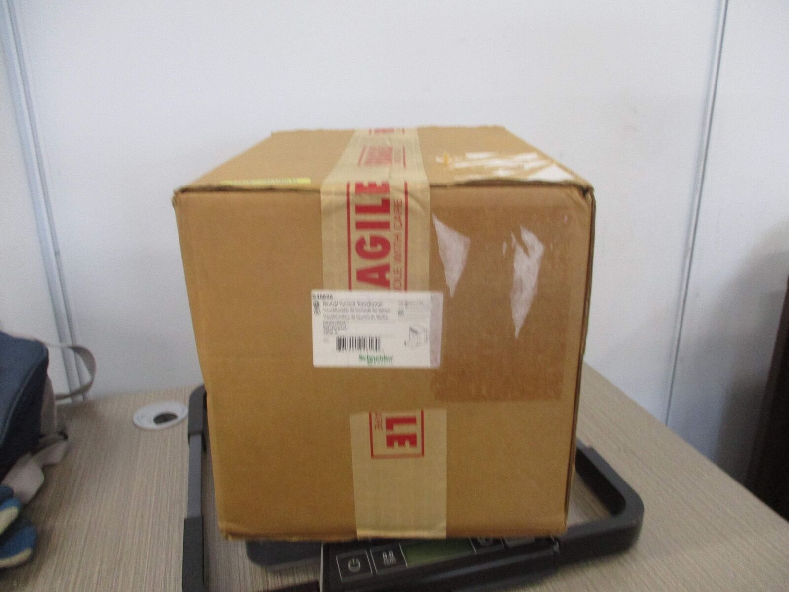 Schneider Electric PowerPact Masterpact Neutral Current Transformer S48896 2000A