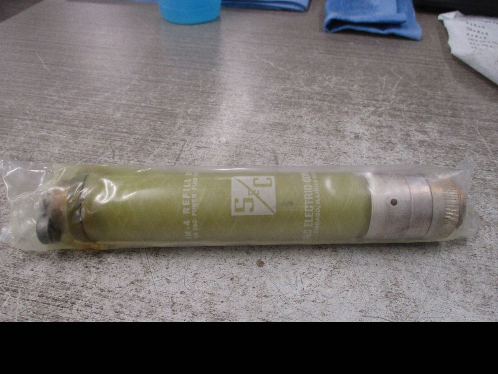 S&C SM-4 Fuse Refill Unit 252300-R4 200E 14.4KV *No Box* New Surplus