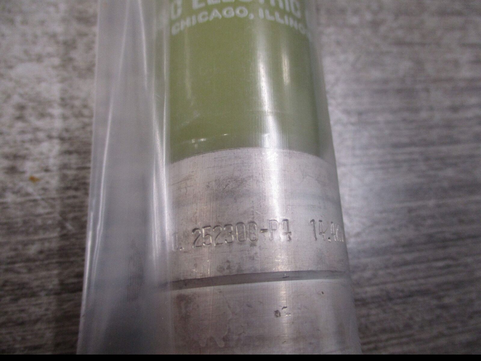 S&C SM-4 Fuse Refill Unit 252300R4 200E 14.4KV New Surplus