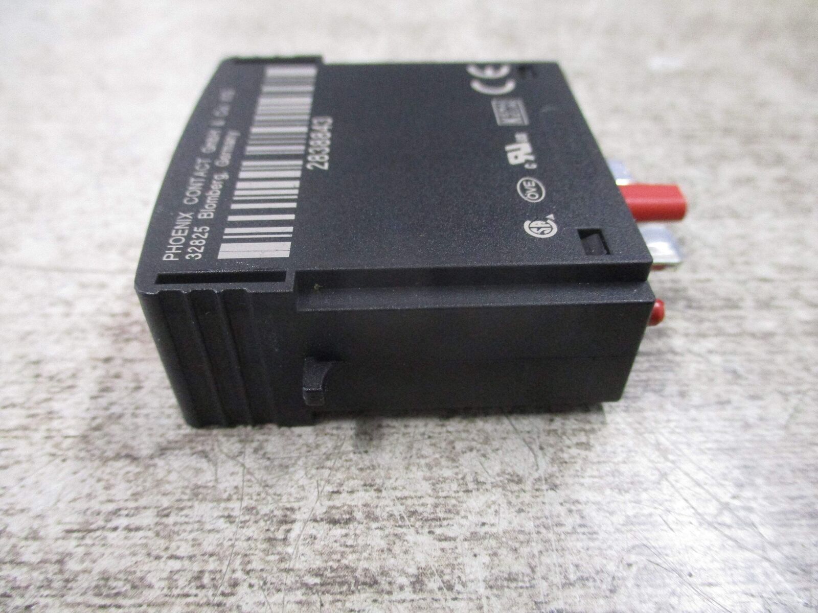 Phoenix Contact Valvetrab Surge Protection Plug VAL-MS 320 ST UC: 335VAC UP: 105