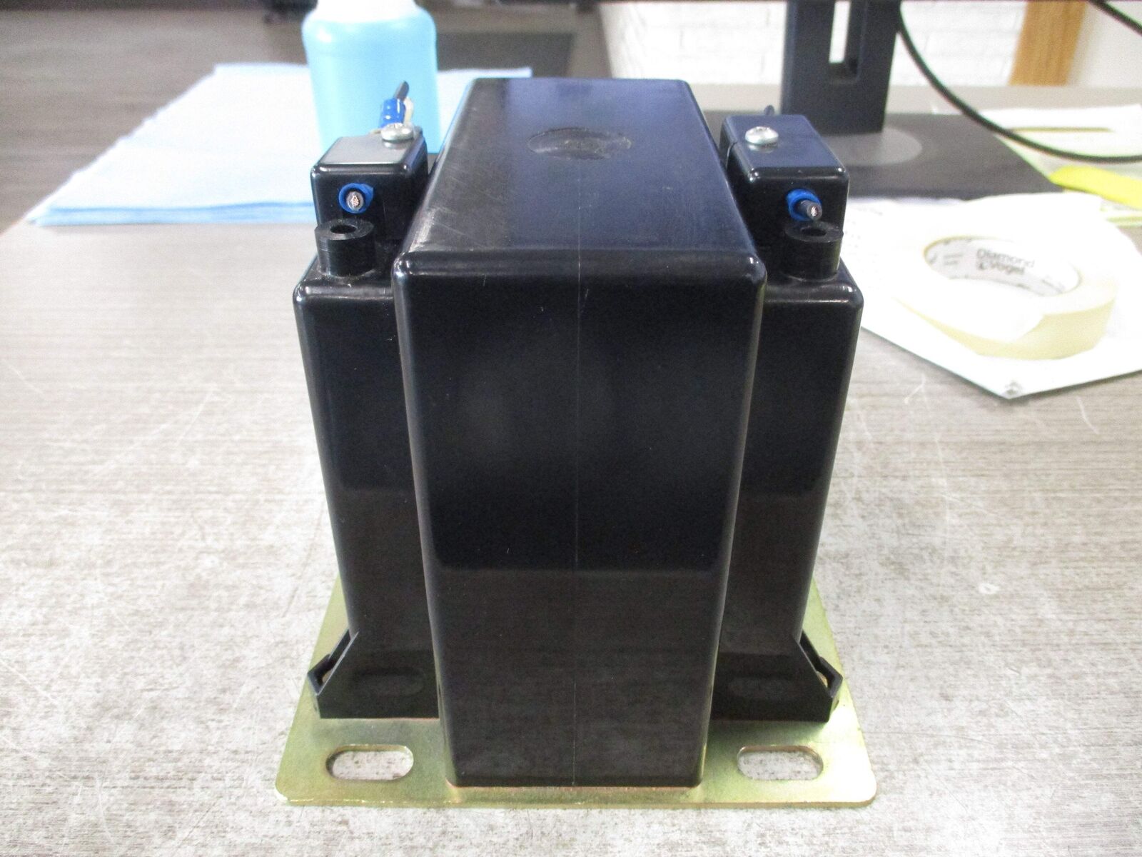 Instrument Transformers Potential Transformer 450-480 10KV BIL Pri: 480V *(1) Br