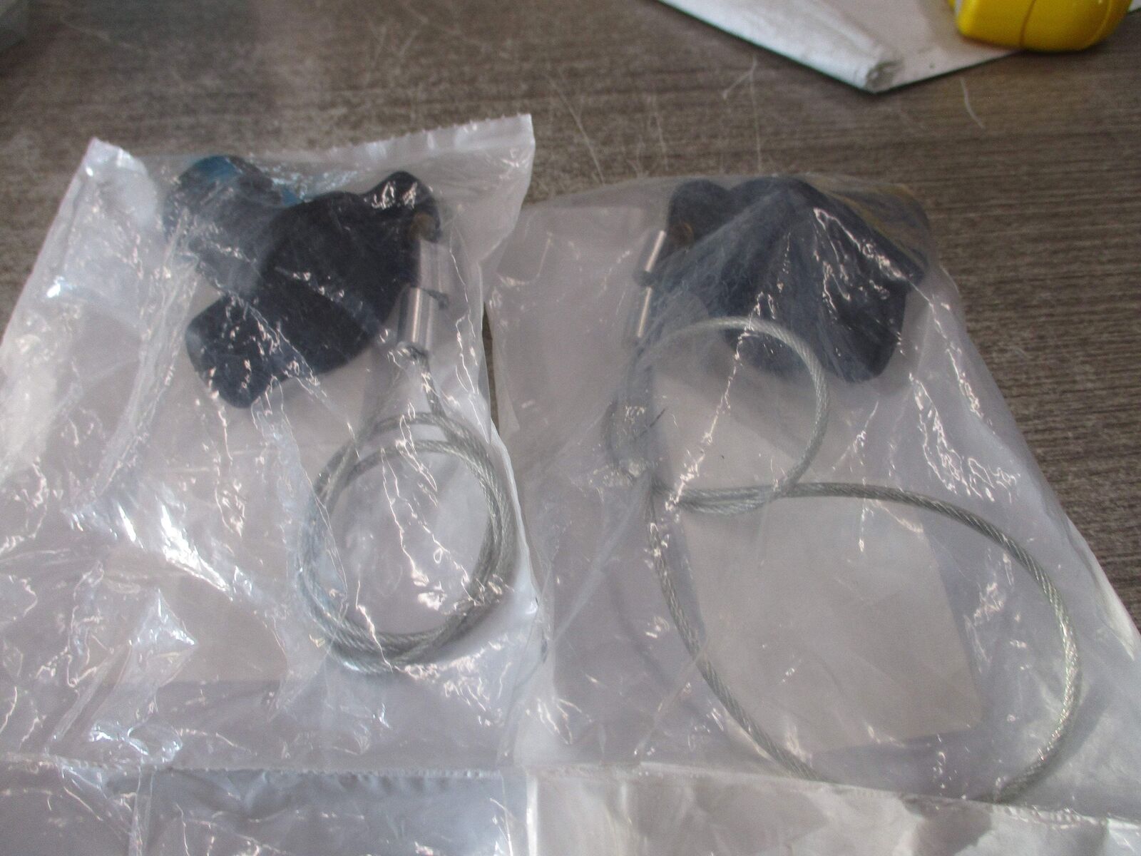 Leviton Male Protective Cap 301-16P21-E *Lot of 2* New Surplus