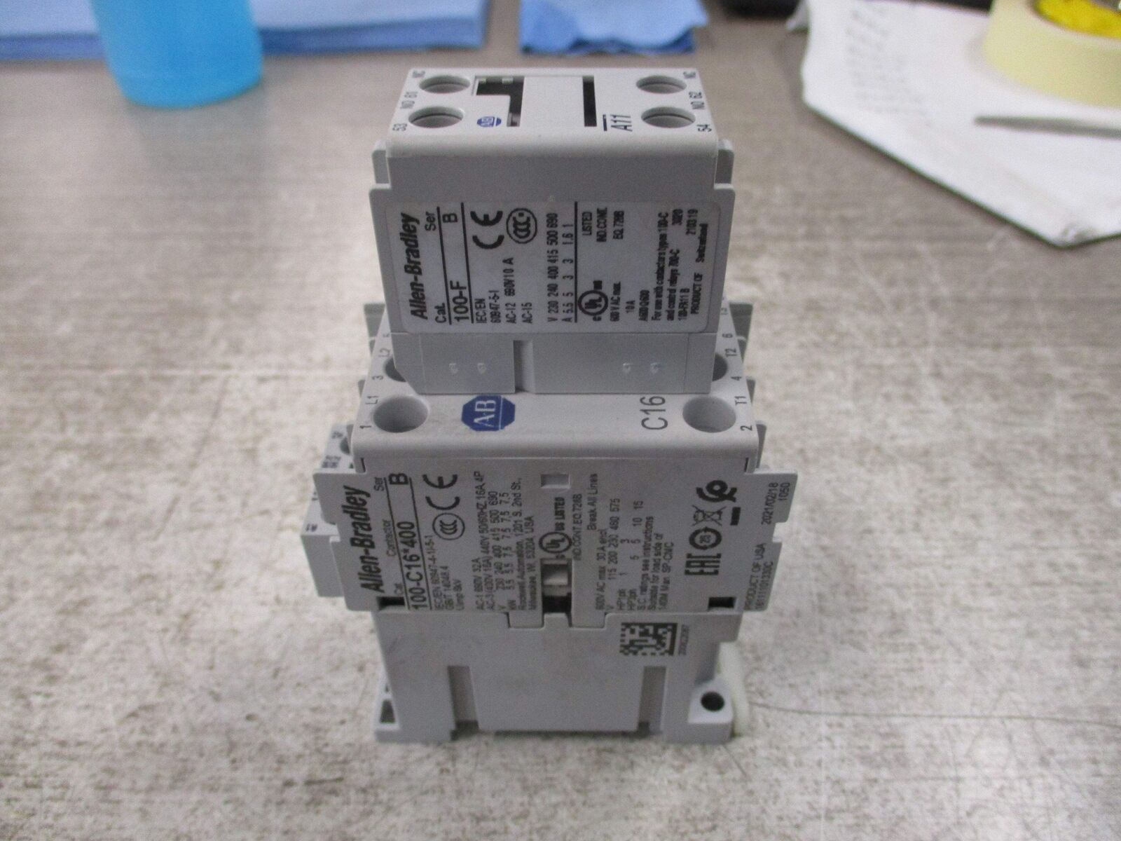 Allen-Bradly Contactor 100-C16*400 Ser. B 120V Coil 30A 600V W/Aux Contact Block