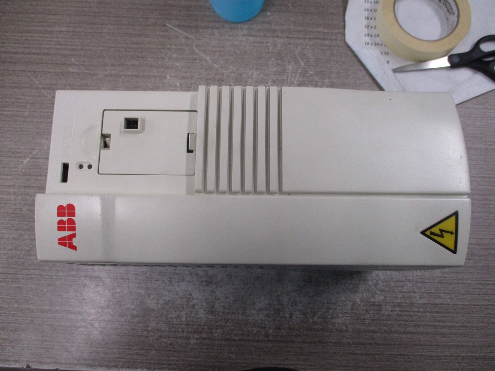 ABB ACH401 AC Drive ACH401B00632 7.5HP 3Ph Input: 3PH 380-480V Output: 3PH 0-480