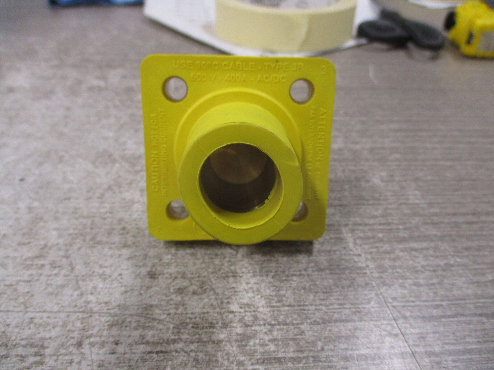 Leviton Cam Type Female Panel Receptacle 356-16R24-14Y 400A 600V New Surplus