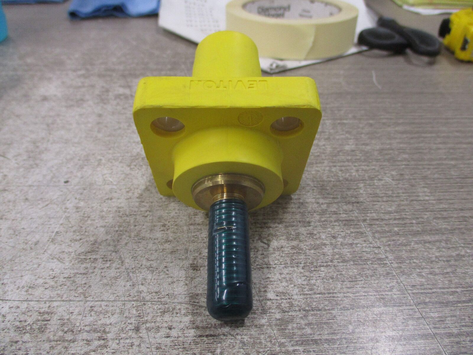 Leviton Cam Type Female Panel Receptacle 356-16R24-14Y 400A 600V New Surplus