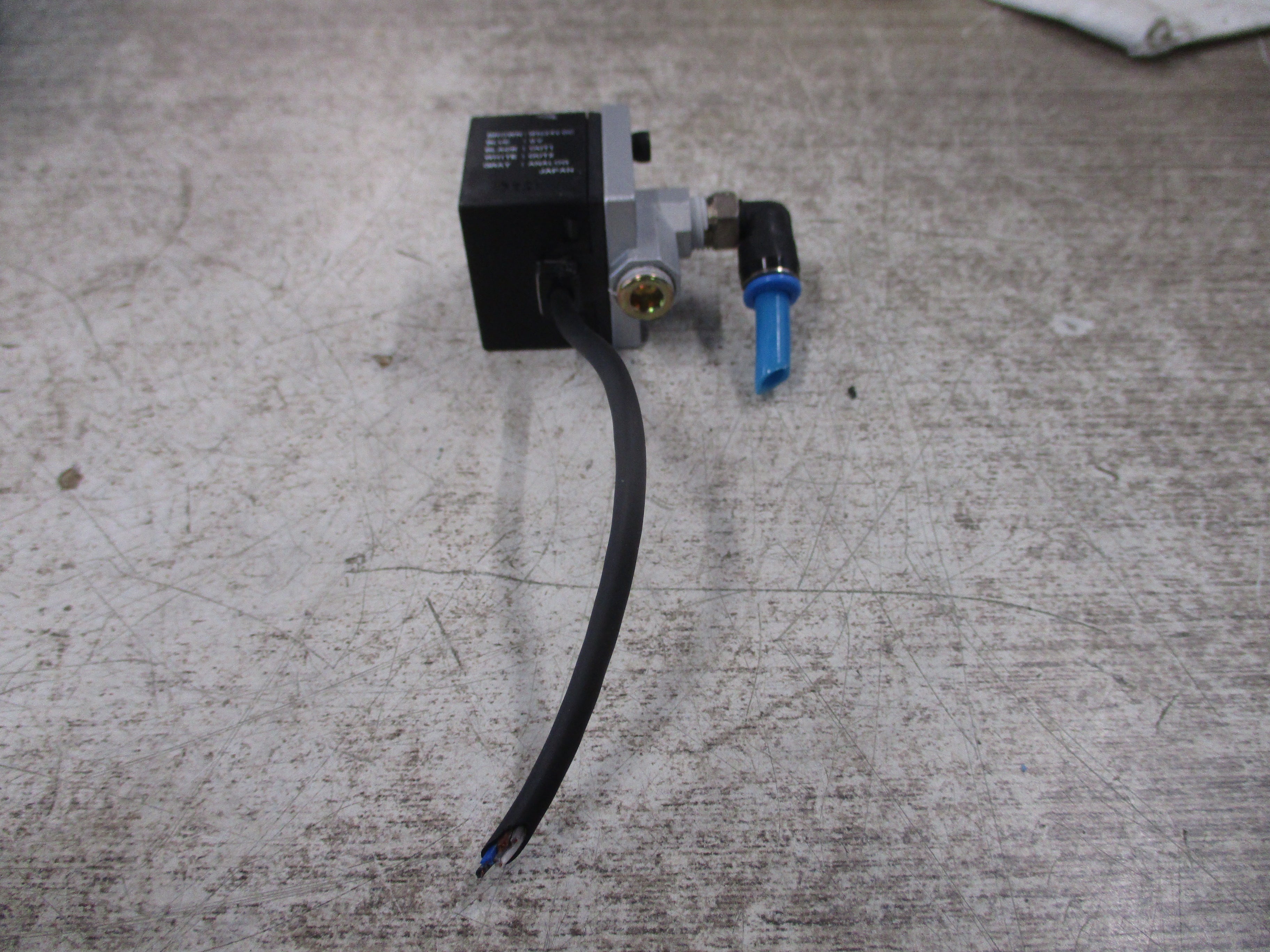 SUNX Pressure Sensor DP2-22-P 1 MP a 12-24VDC Used