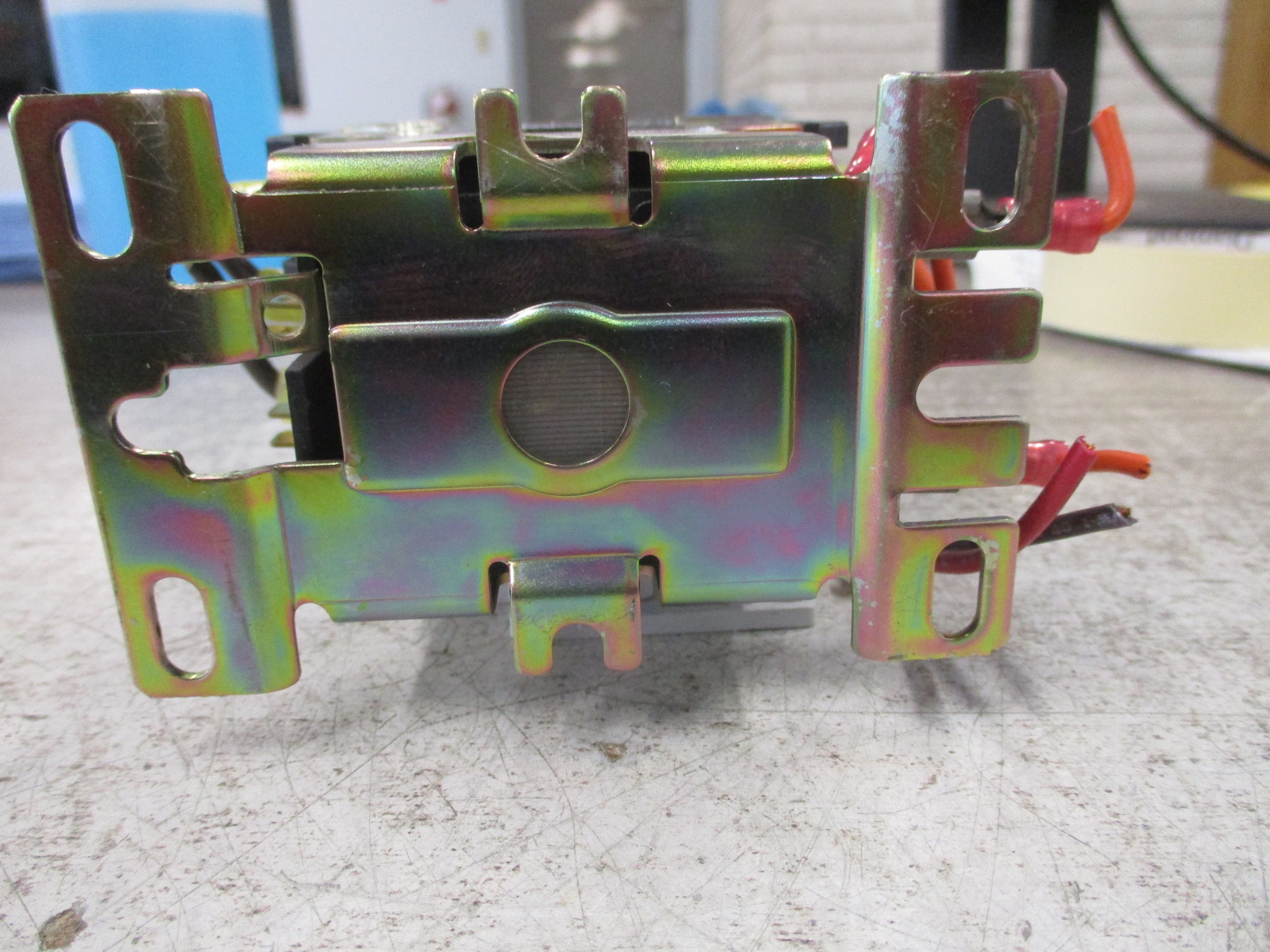 Eaton Cutler-Hammer Contactor C25DNB315 Ser. C1 24V Coil 15A (1) Aux Contact